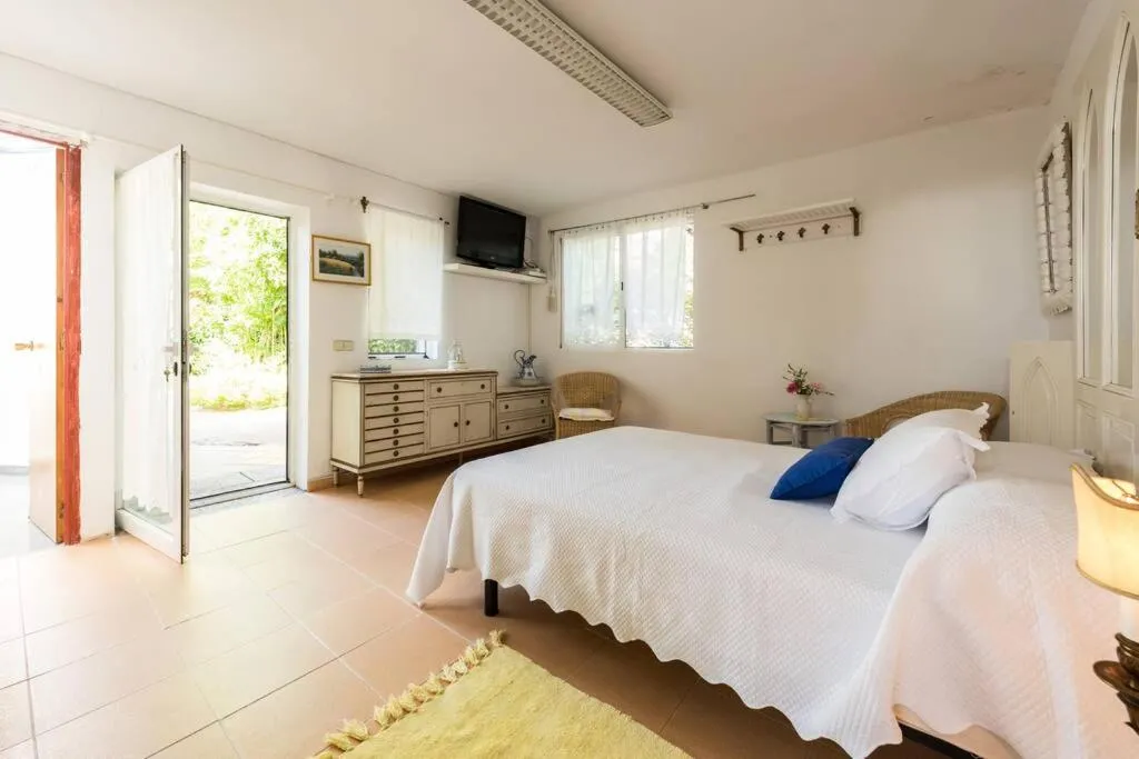 Casa con vistas increíbles, piscina Infinity y jardín con rincones preciosos