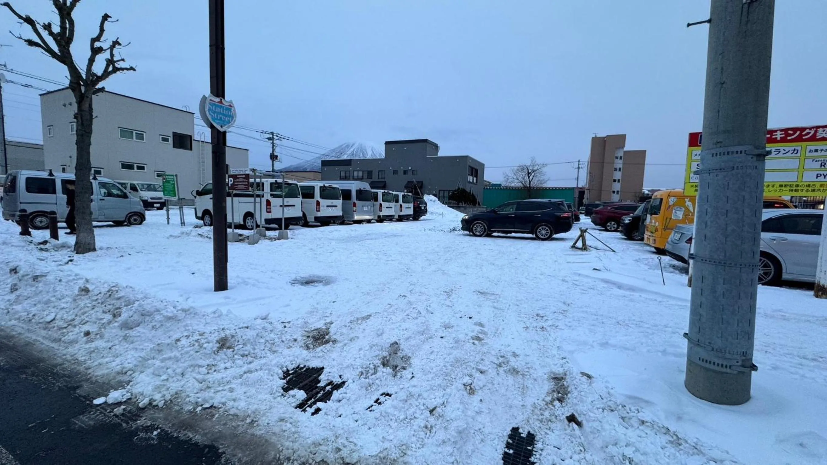 Parking in Ezo Fujiya Niseko House