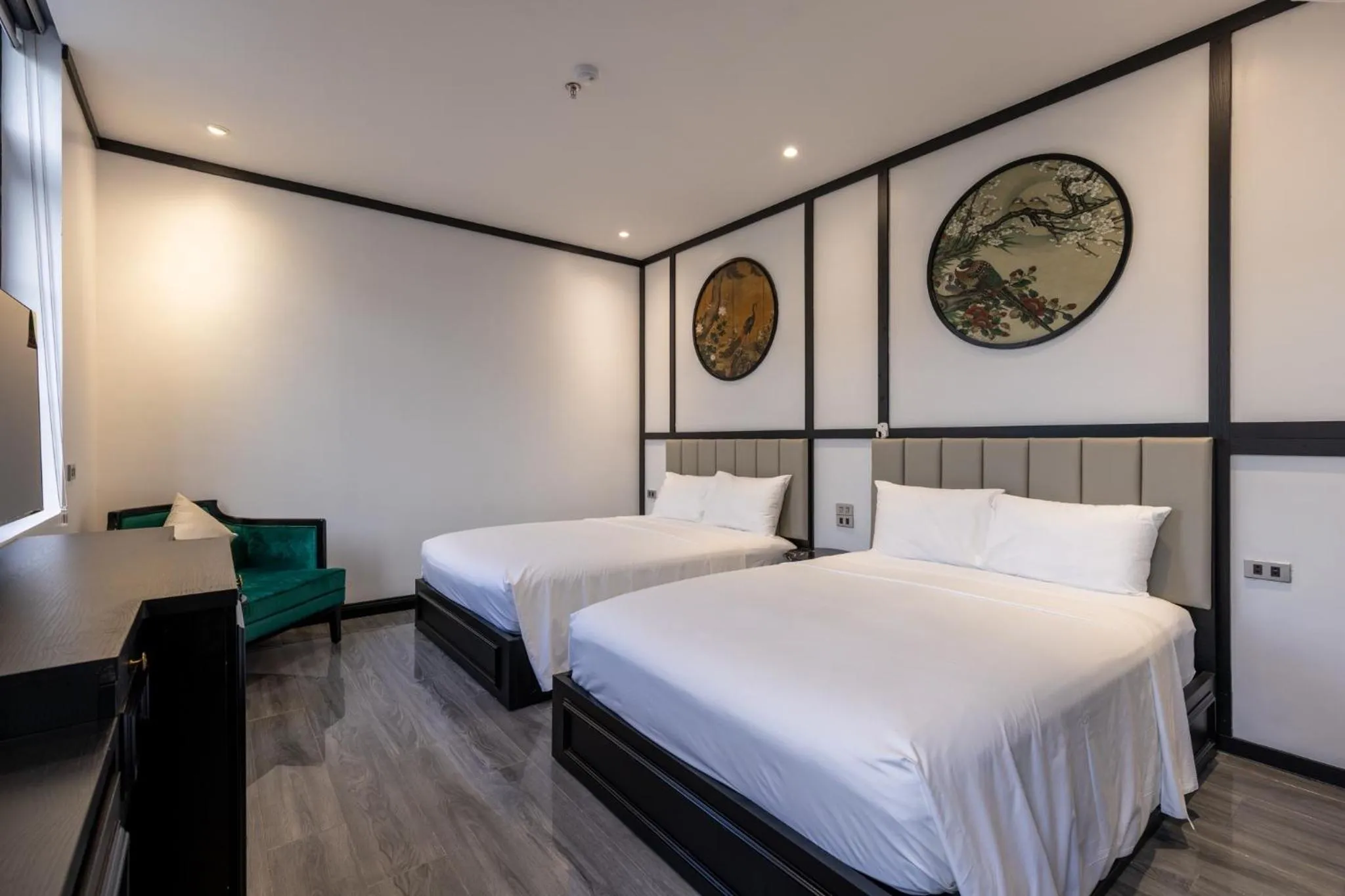 Bed in Phong Lan Unique Hotel