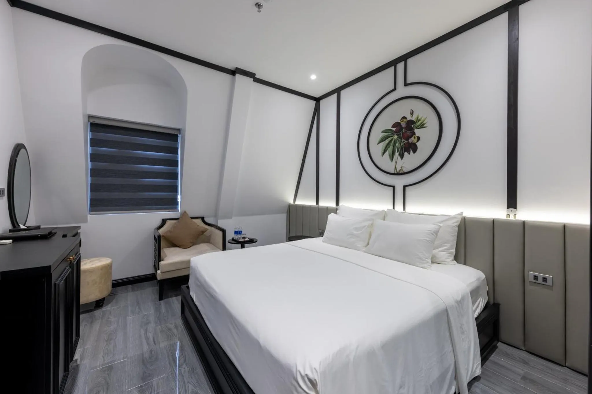 Bed in Phong Lan Unique Hotel