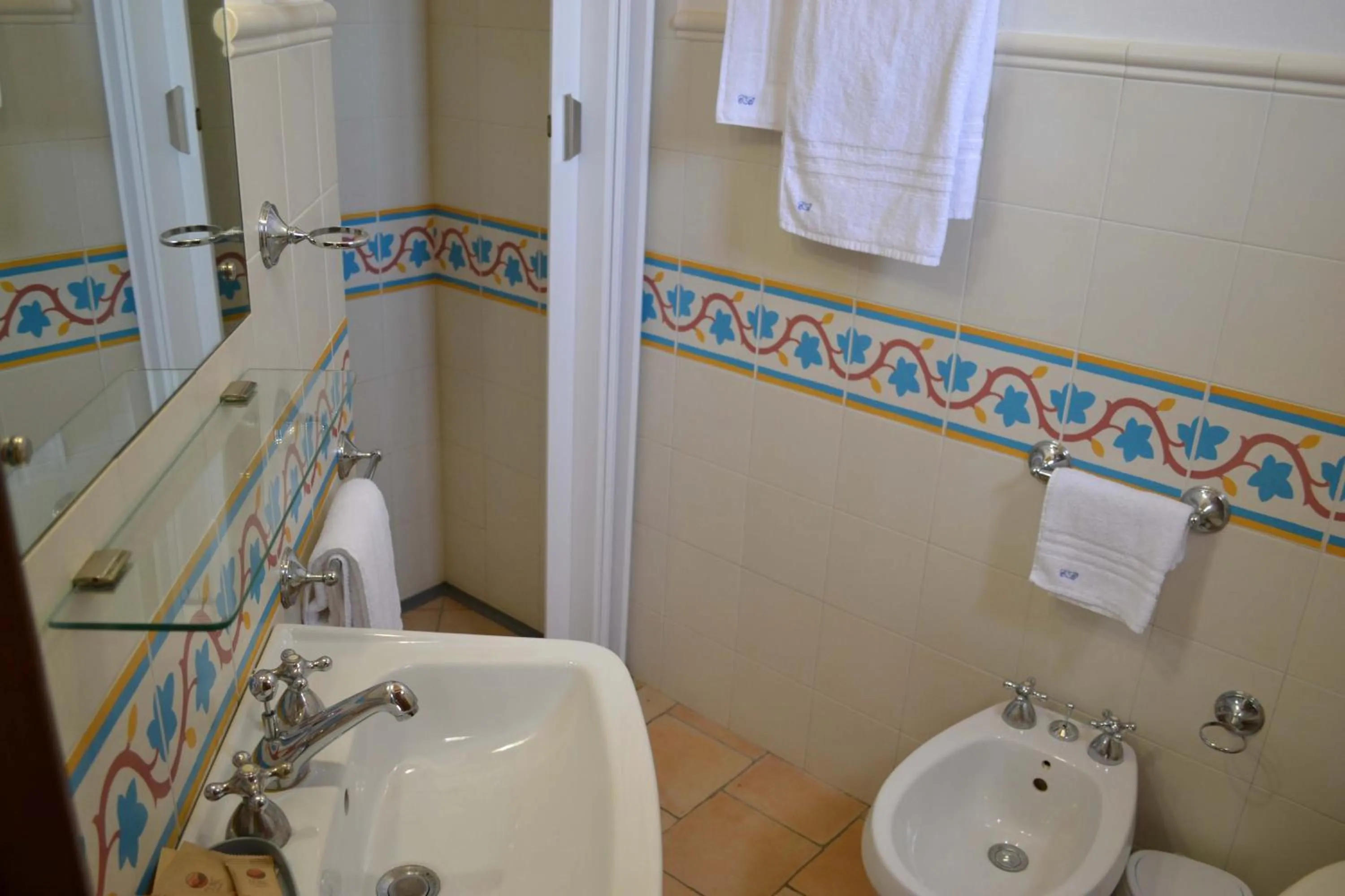 Shower in HOTEL Cala Buguto