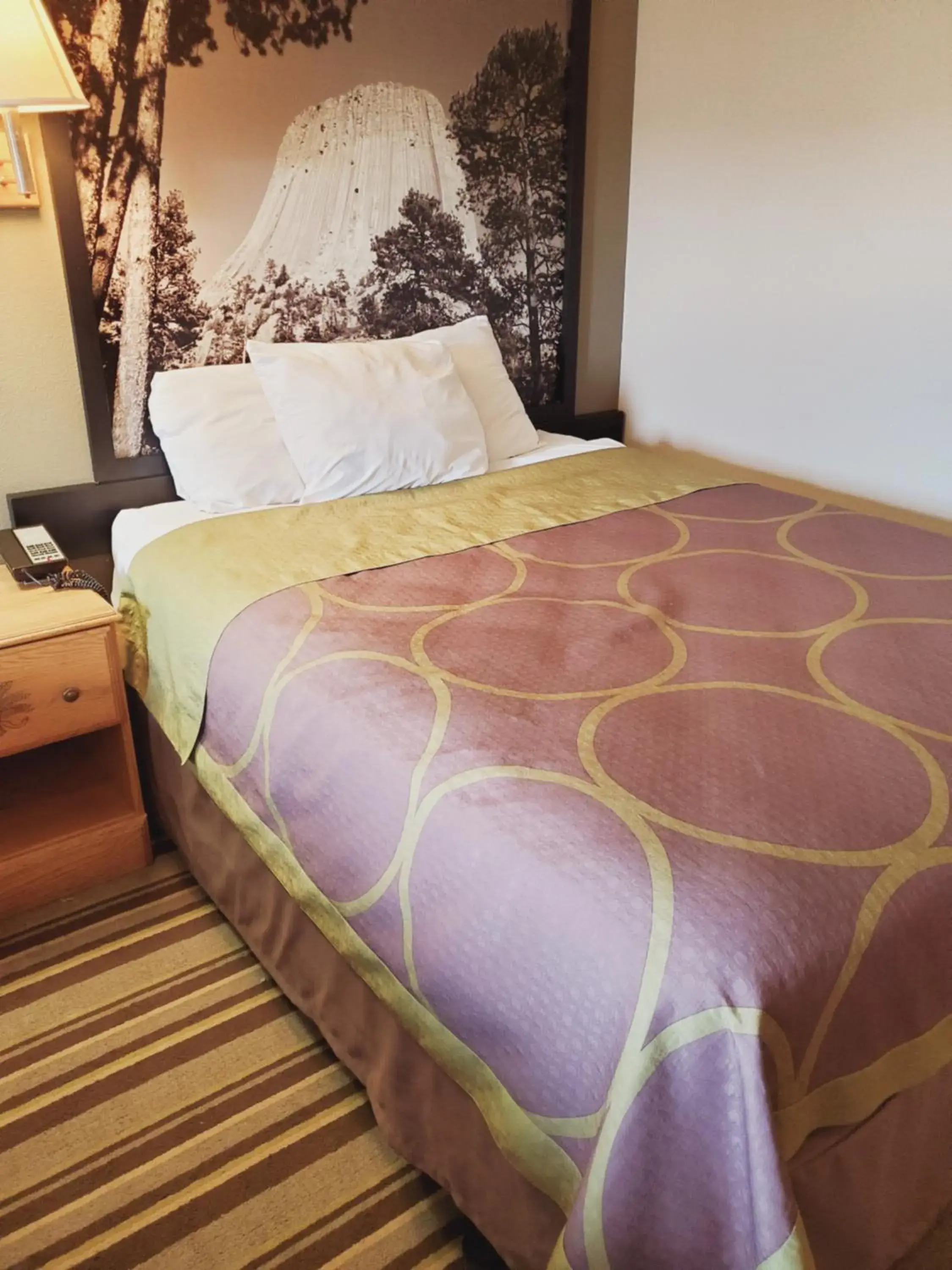 Standard Queen Room in Wyo Inn Standard Queen Room in Wyo Inn