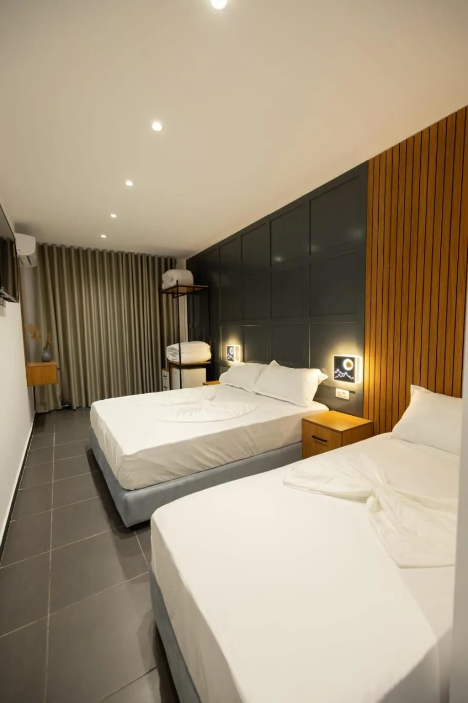 Photo of the whole room in Aglon Twin's Hotel