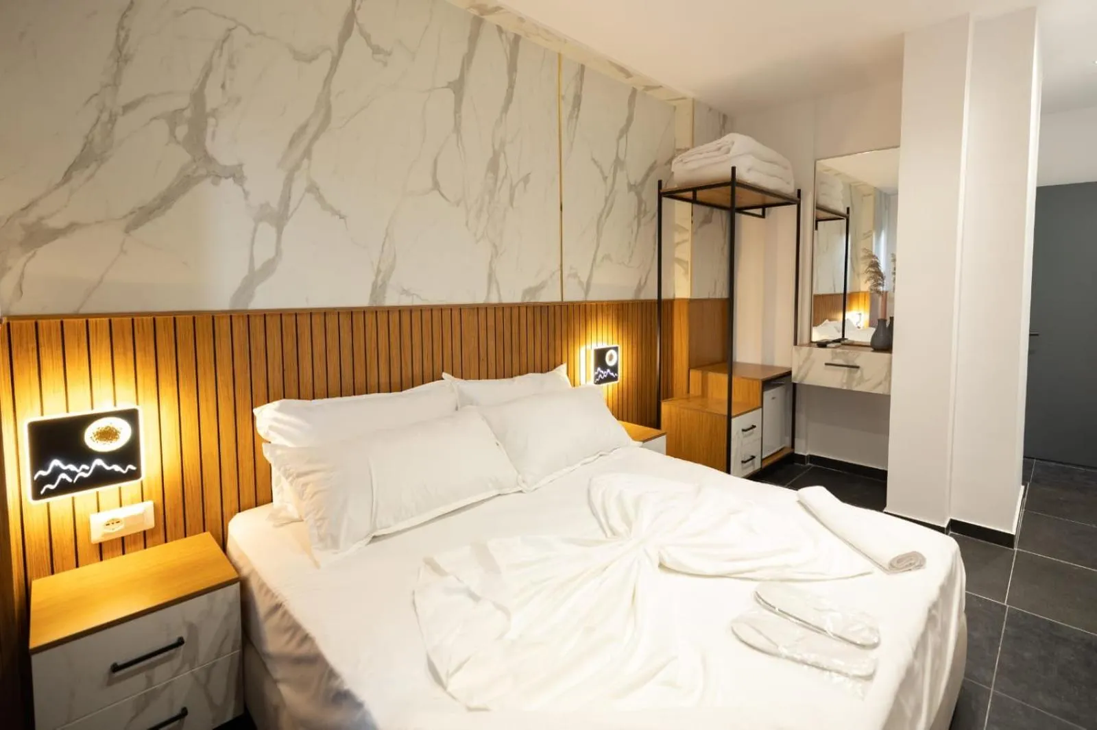 Bedroom in Aglon Twin's Hotel