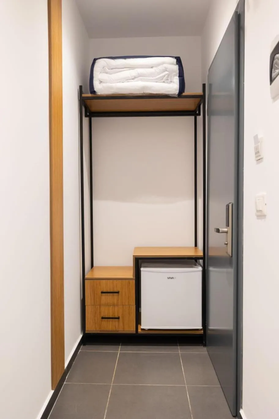 wardrobe in Aglon Twin's Hotel