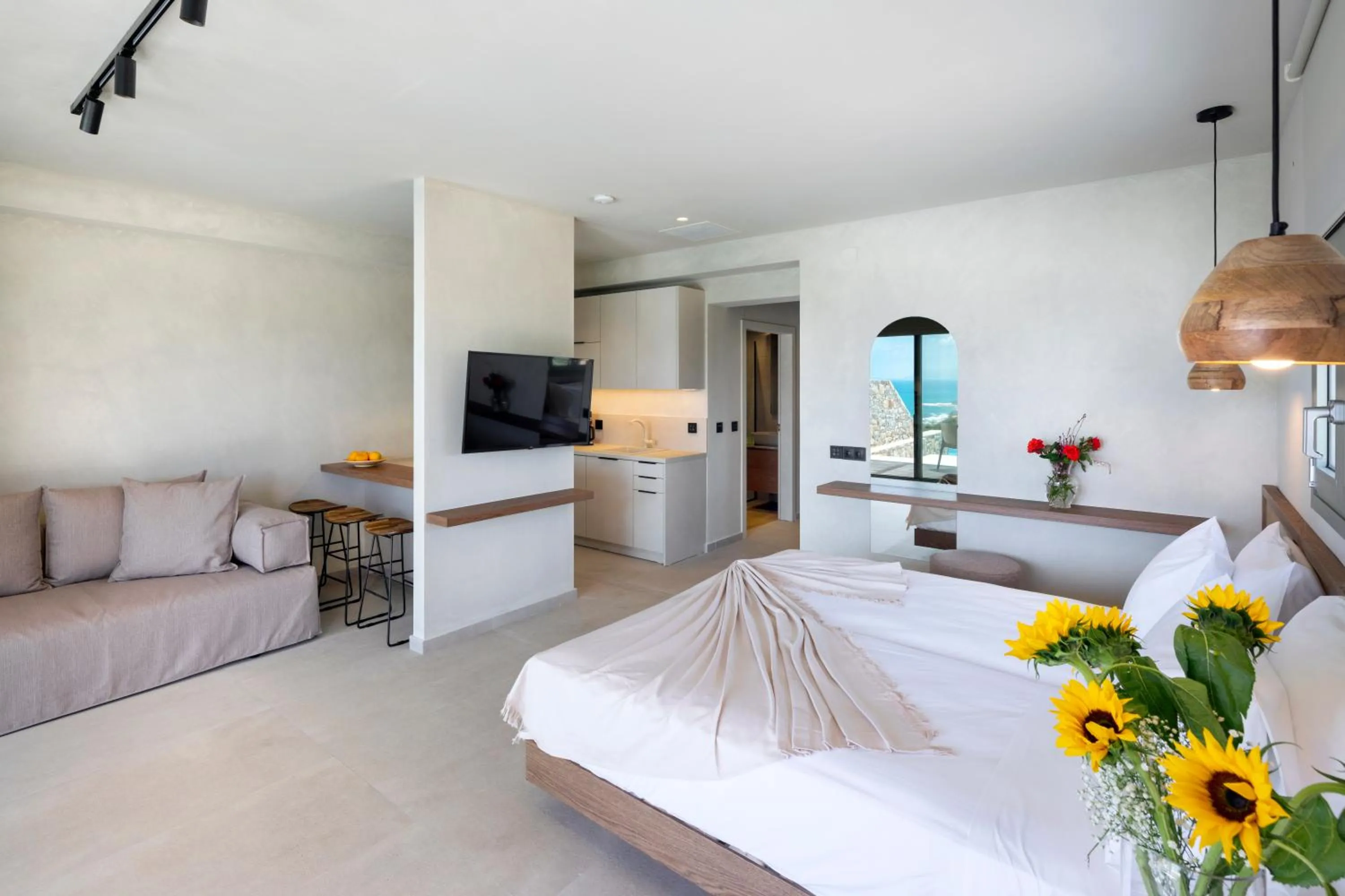 Photo of the whole room, Bed in Dedalos Touch Boutique Hotel