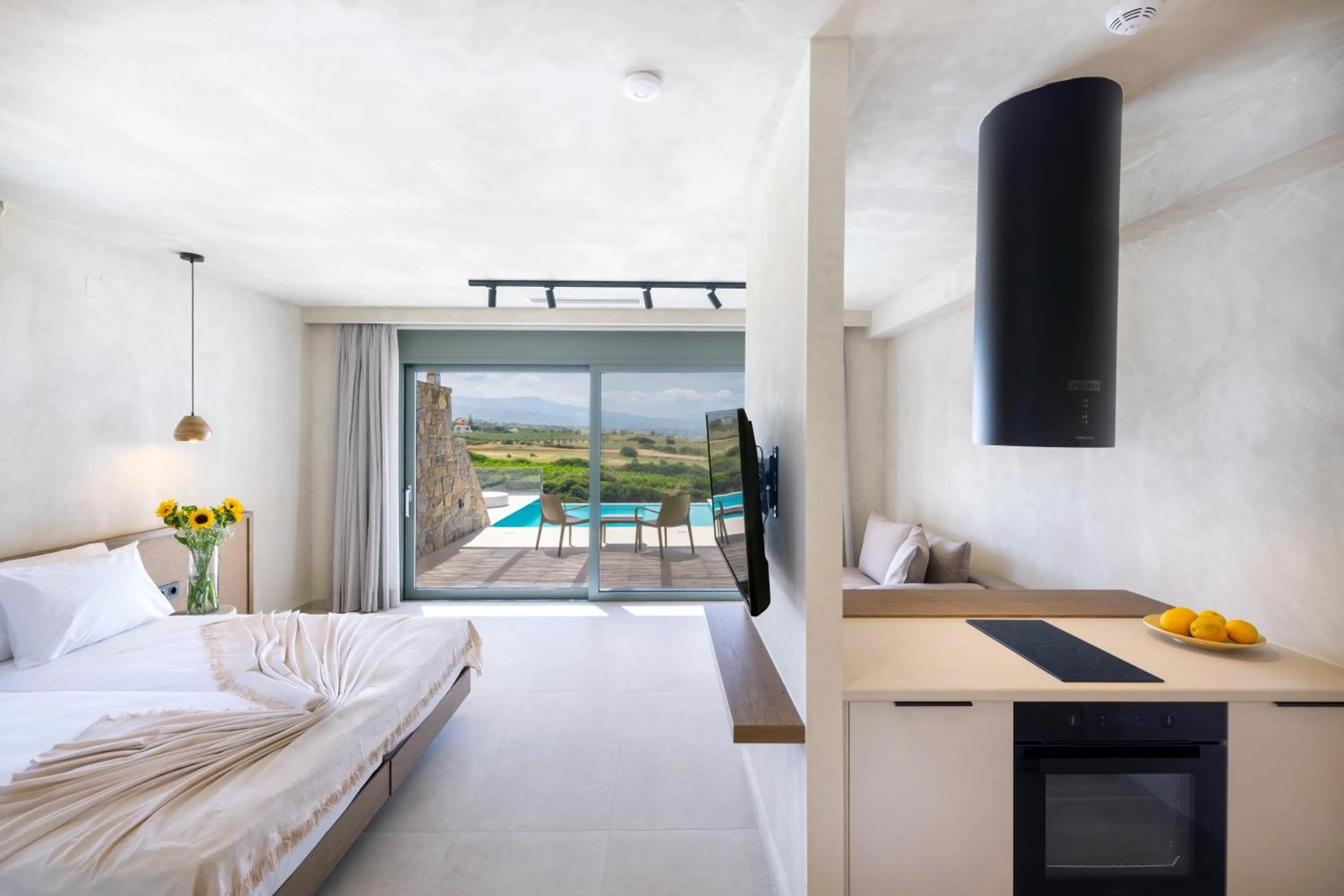 Photo of the whole room, Bed in Dedalos Touch Boutique Hotel