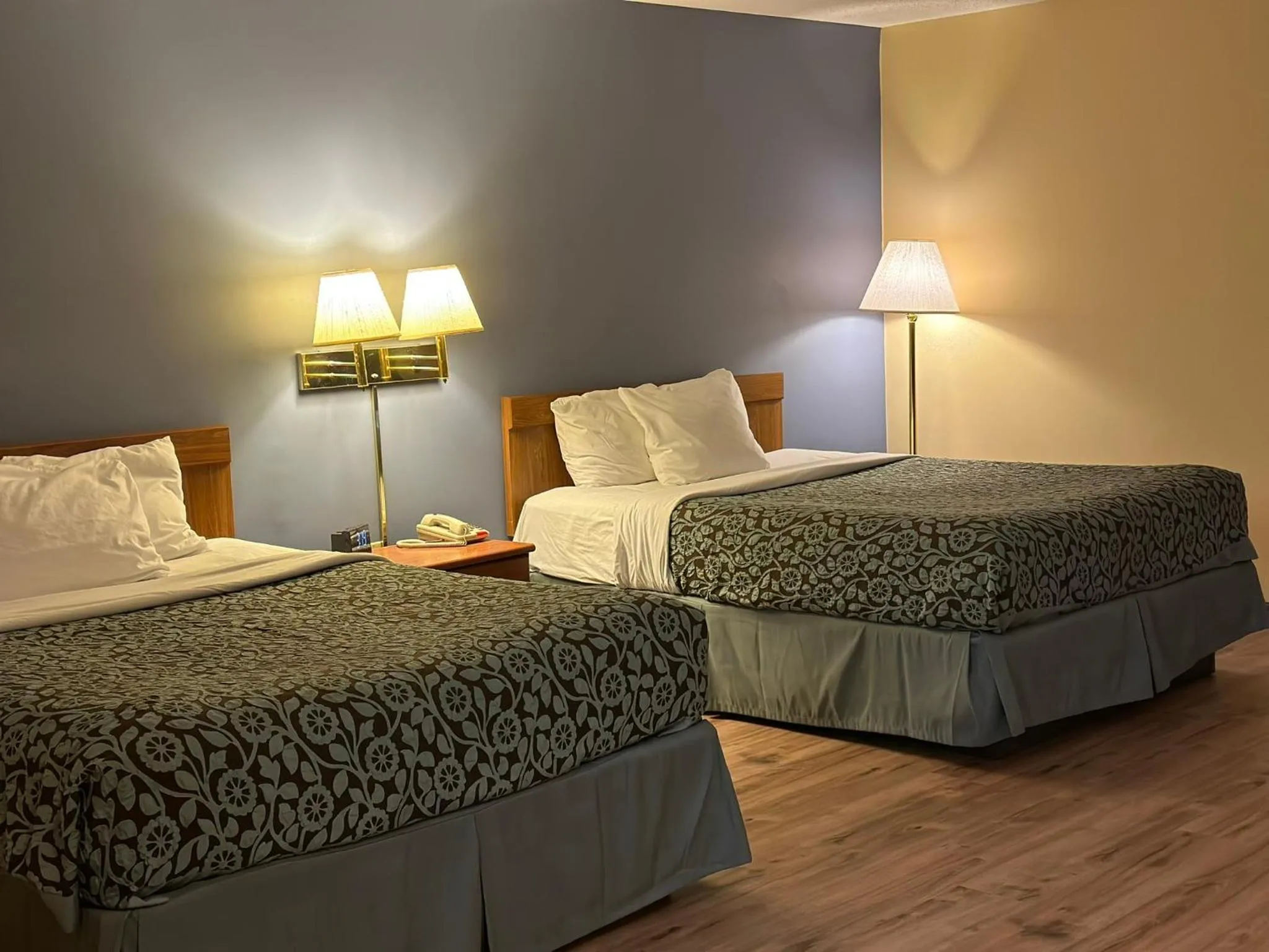 Bed in Econo Lodge El Paso