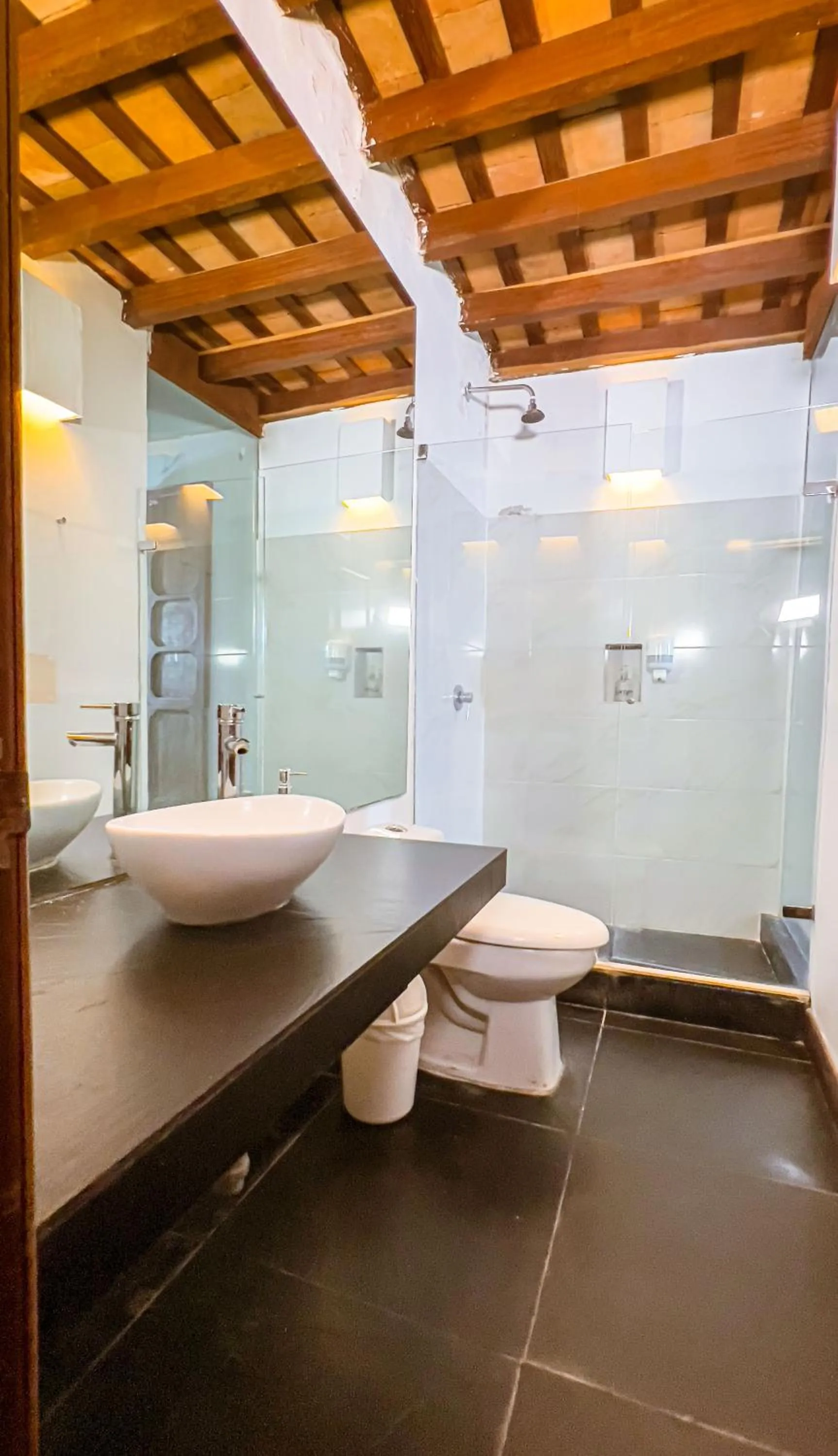 Bathroom in La Puerta Azul