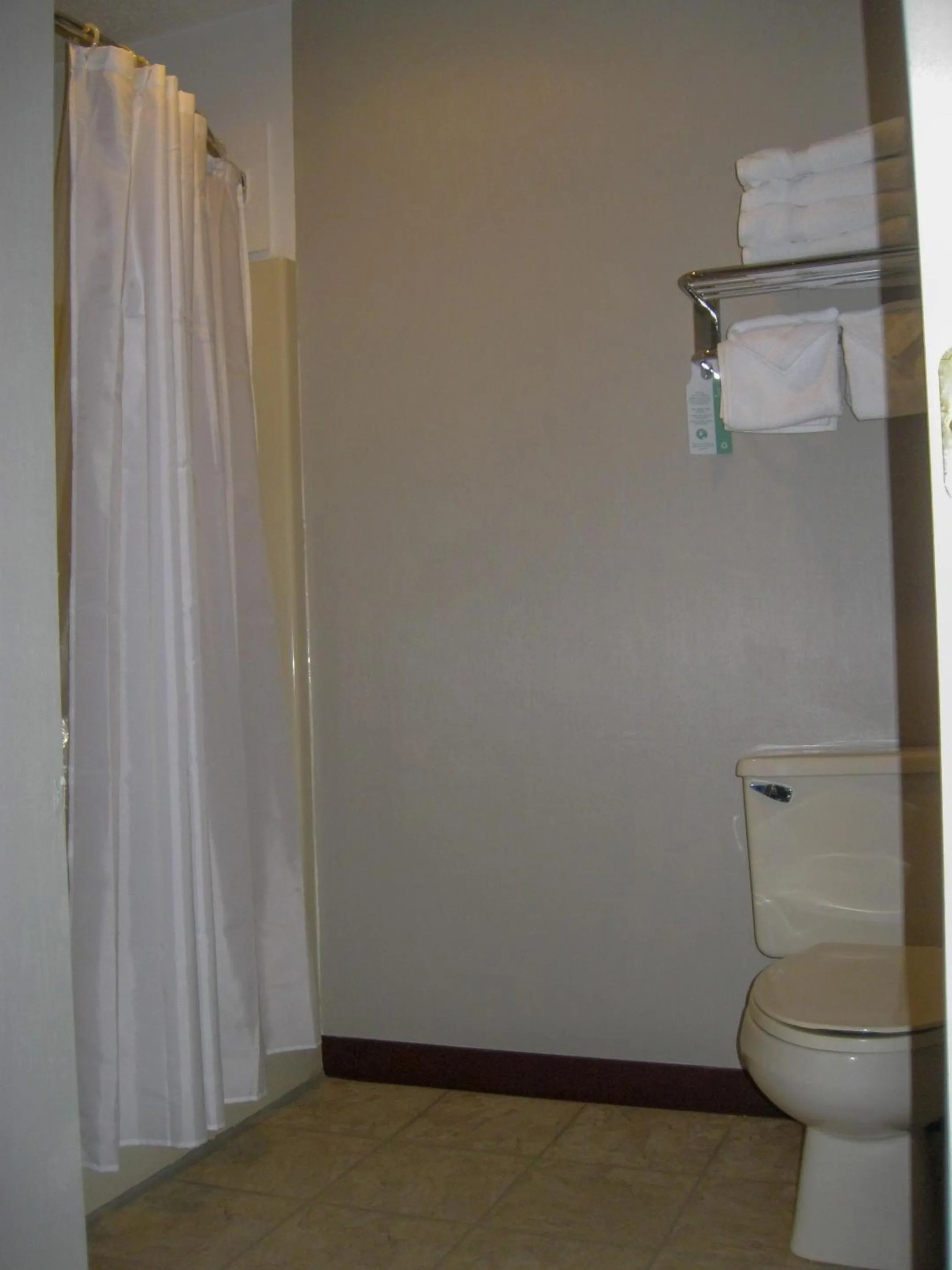 Bathroom in Cedar Hill Lodge