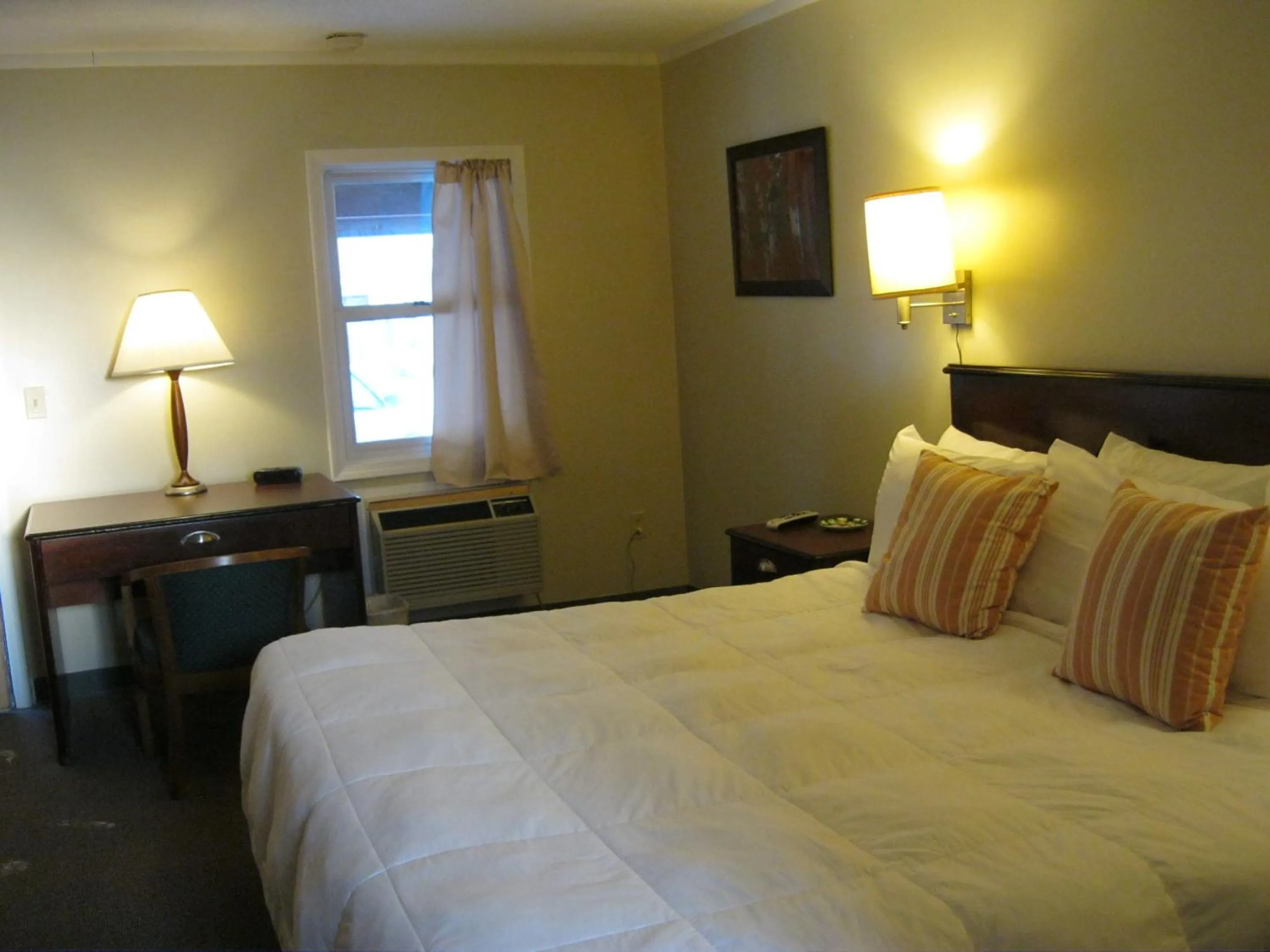 Bedroom in Cedar Hill Lodge