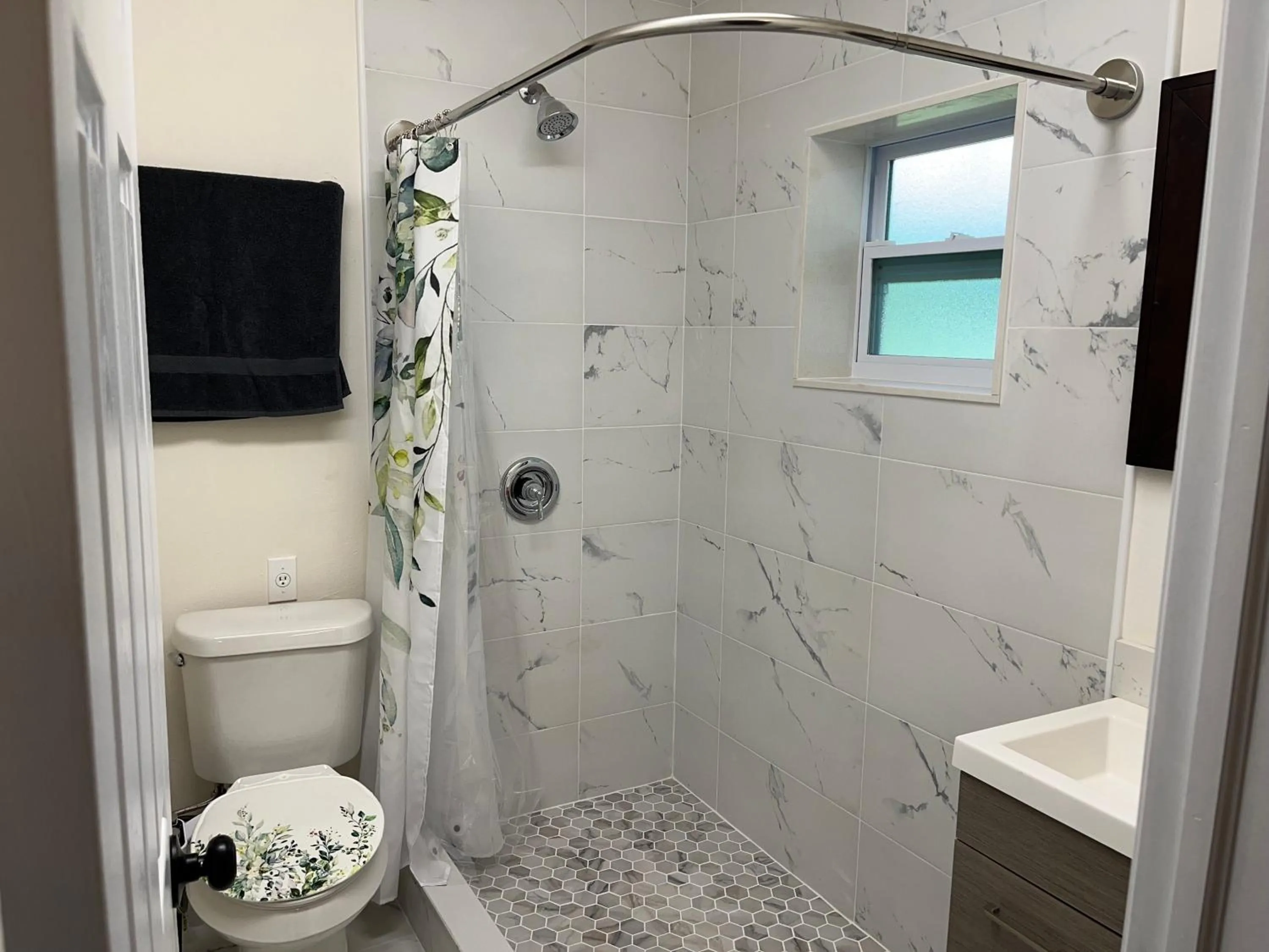 Bathroom in ZenHomes in Brandon near Tampa Valrico Seffner