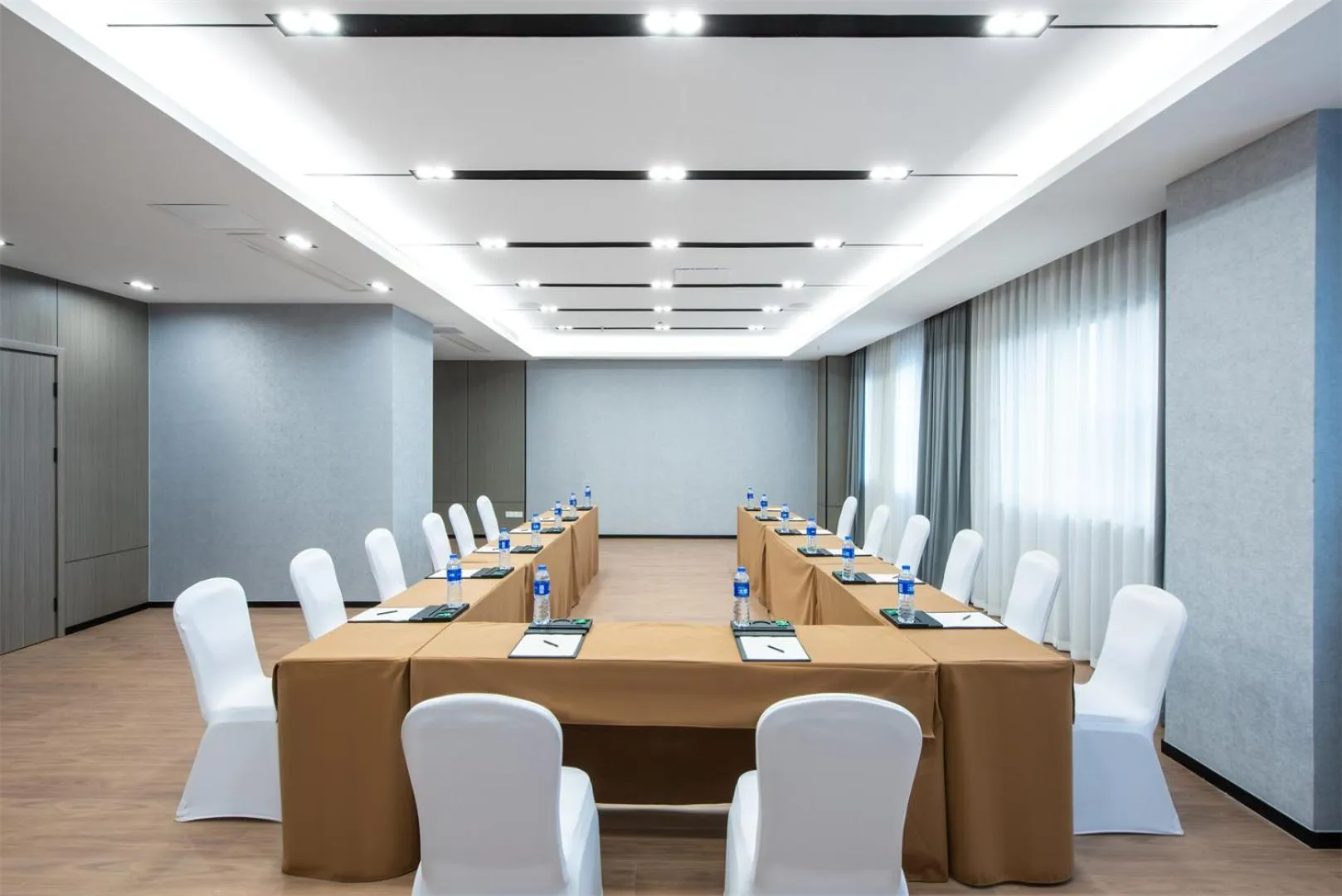 Meeting/conference room in Wanda Yi Hotel Wuxi