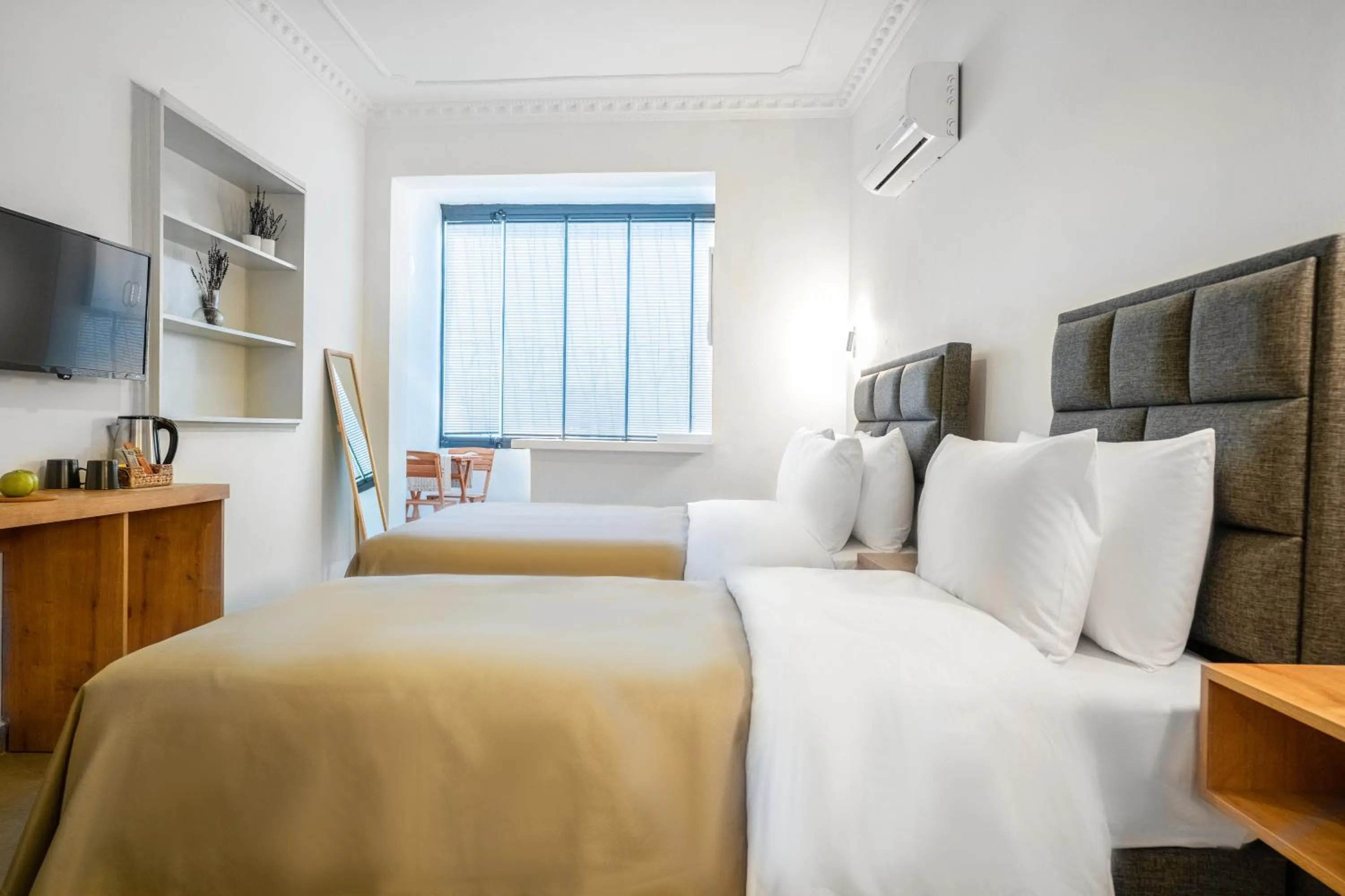 Photo of the whole room, Bed in Antalya D&D Garden