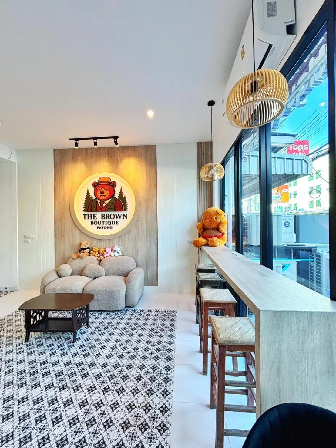 Lobby or reception in The Brown Boutique Patong