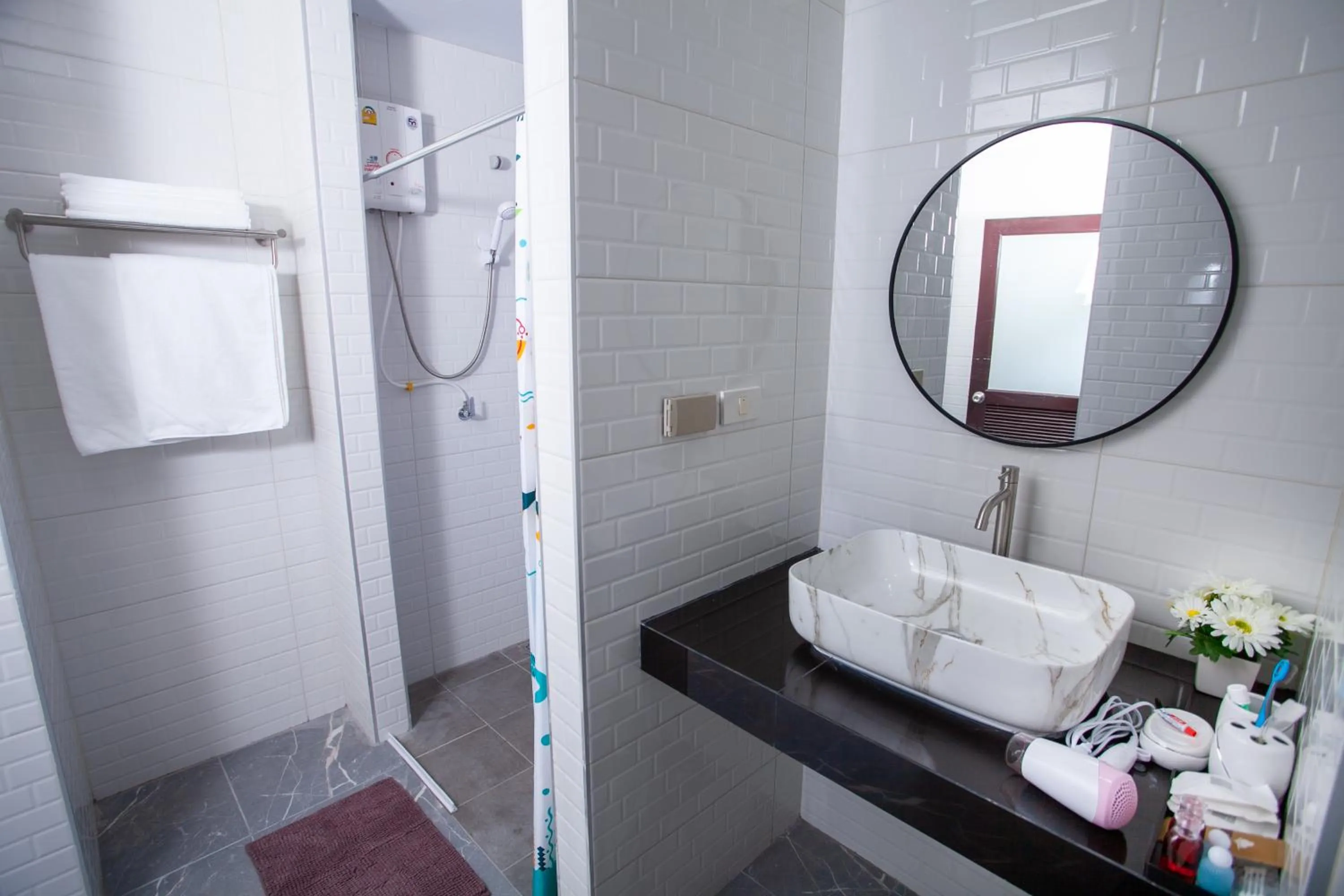 Shower in The Brown Boutique Patong