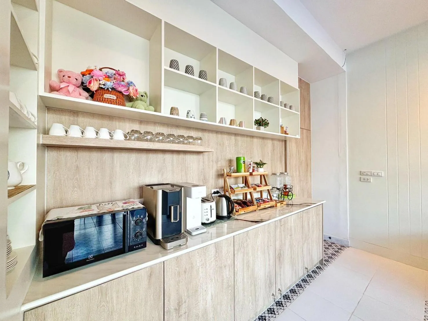 Lobby or reception in The Brown Boutique Patong