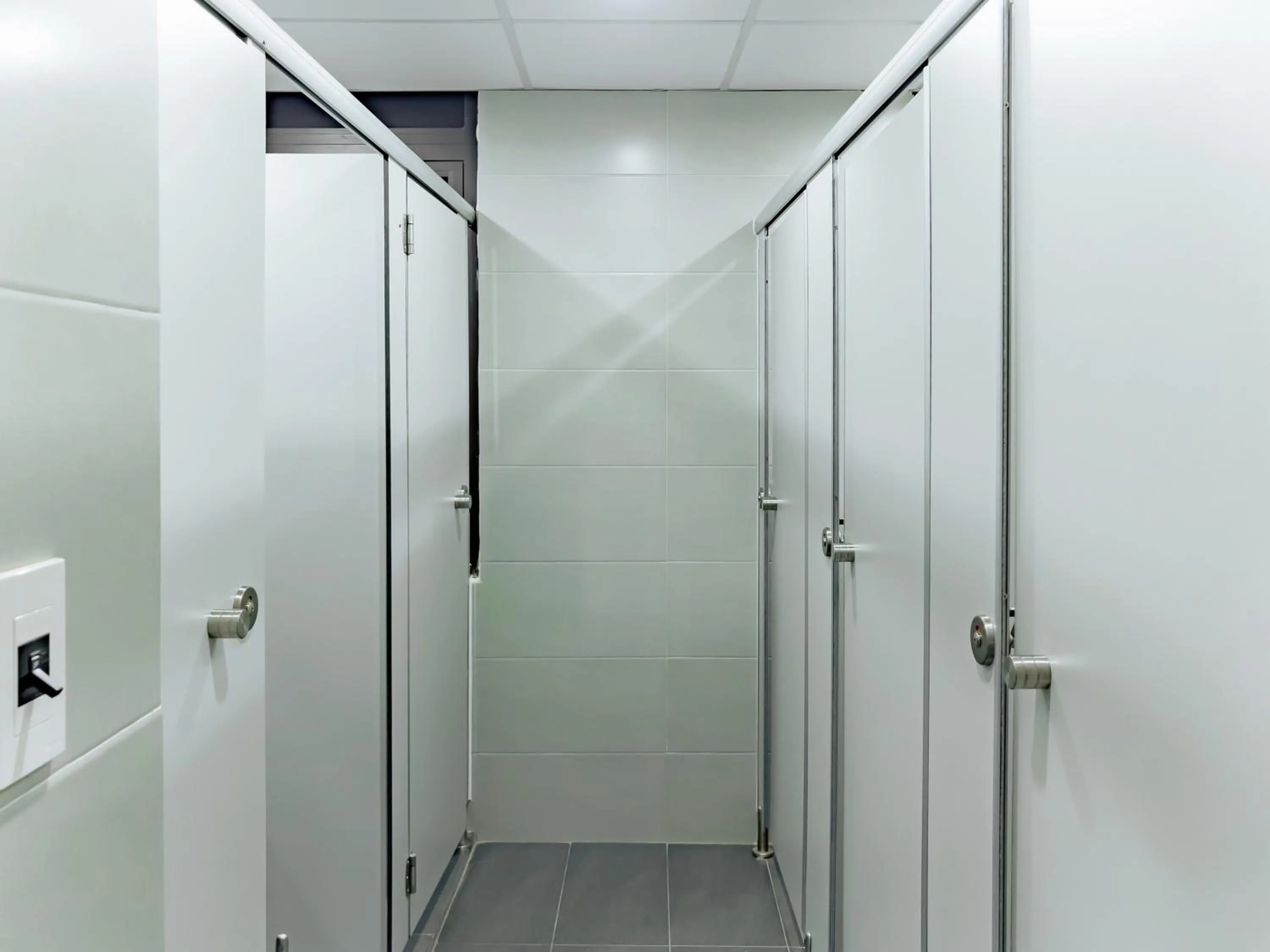 Bathroom in The Backpacker Hostel and spa