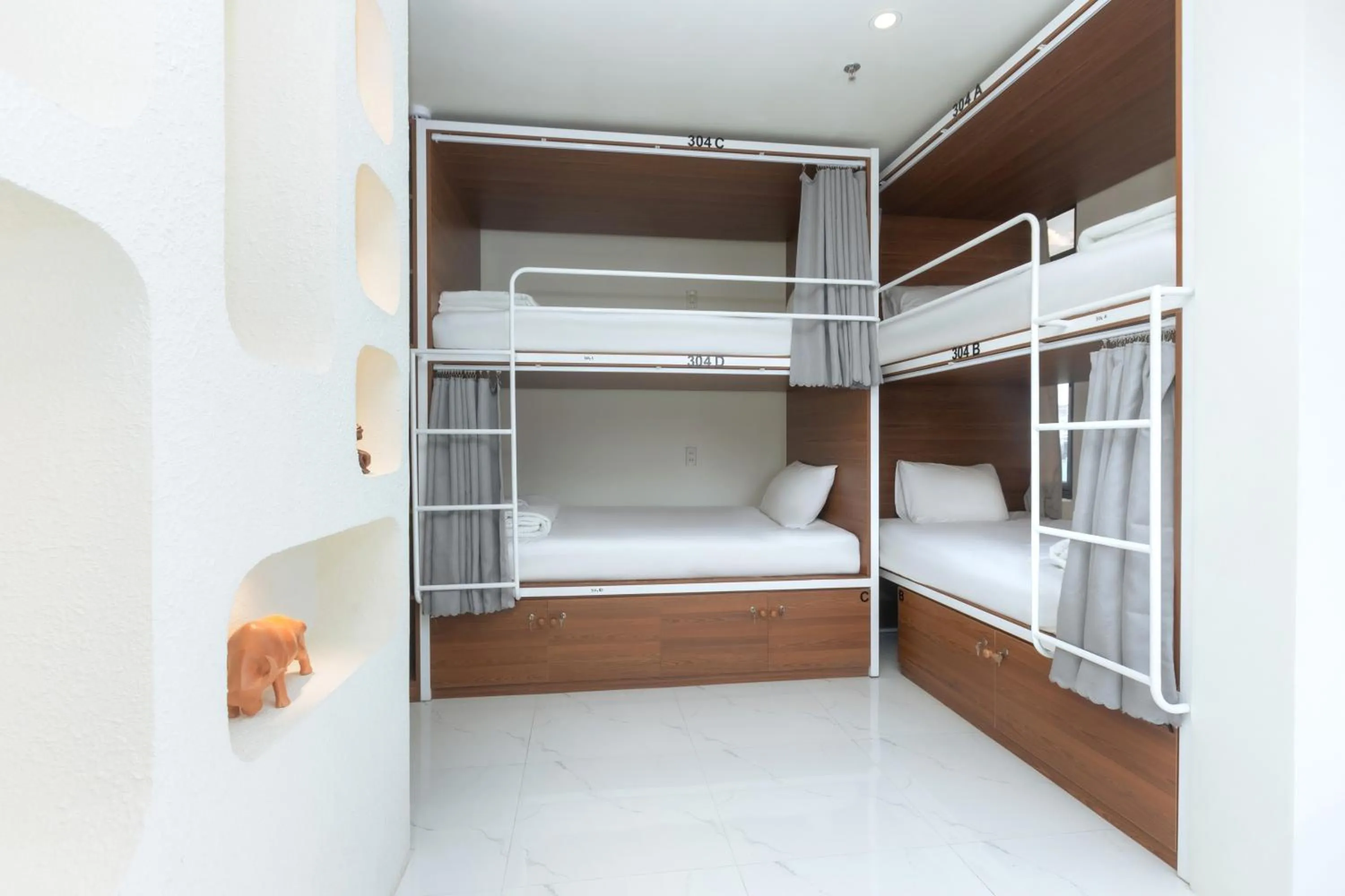 bunk bed, Bed in The Backpacker Hostel and spa