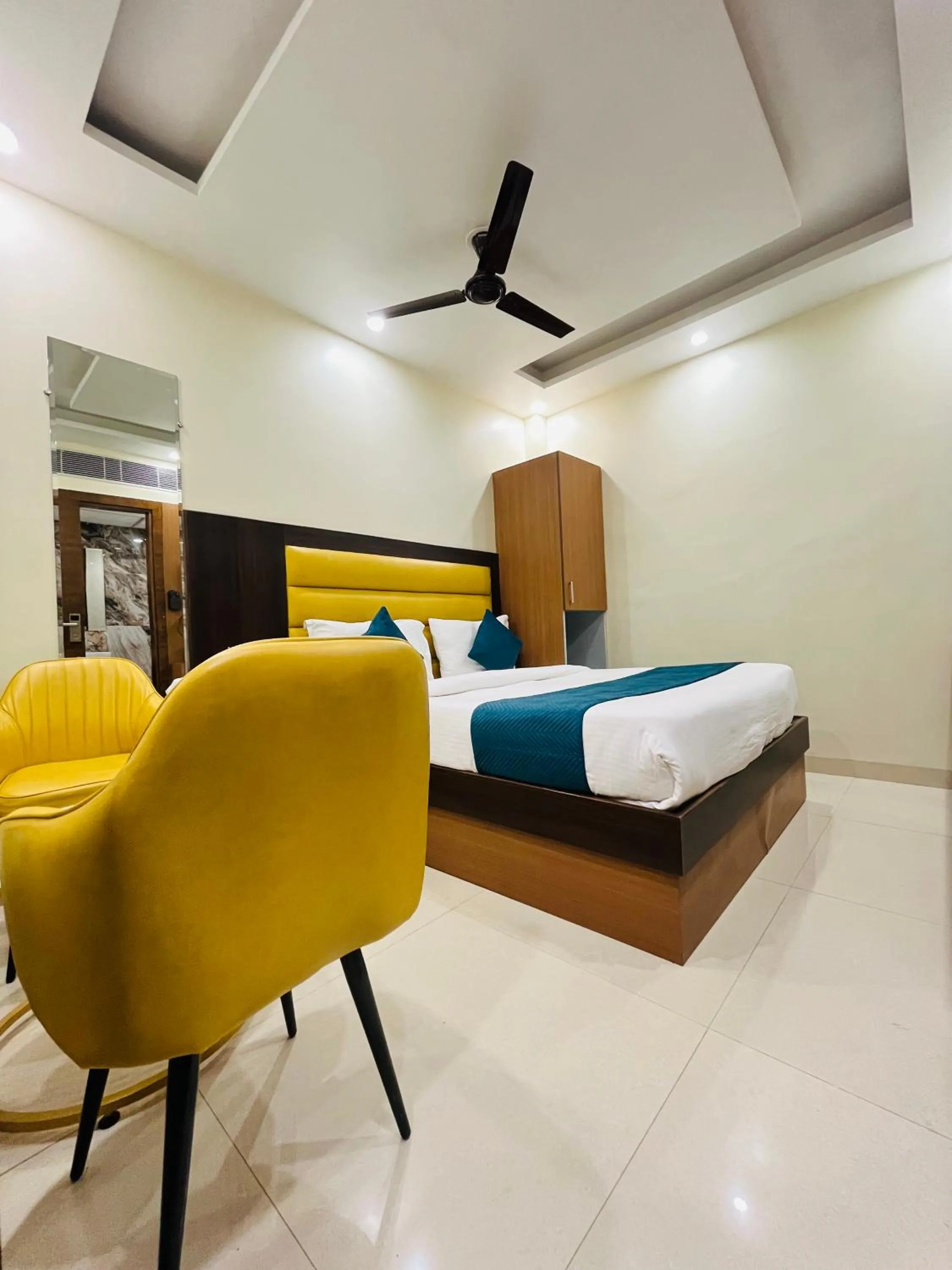 Photo of the whole room, Bed in Hotel Royal Rosette Near New Delhi Railway Station - Connaught Place and VFS