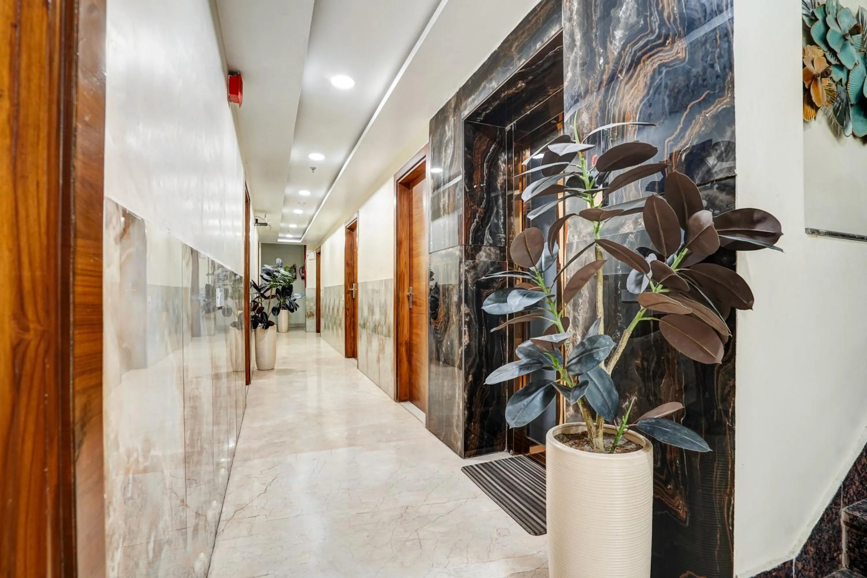 Property building in Hotel Royal Rosette Near New Delhi Railway Station - Connaught Place and VFS