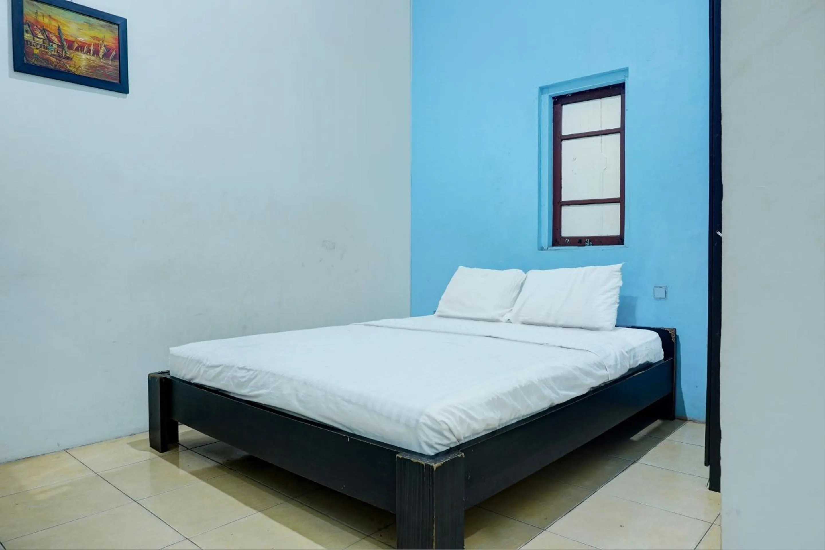 Bedroom, Bed in Hotel O Wisma Padi Syariah PanyipatanNearWisata Gunung Birah