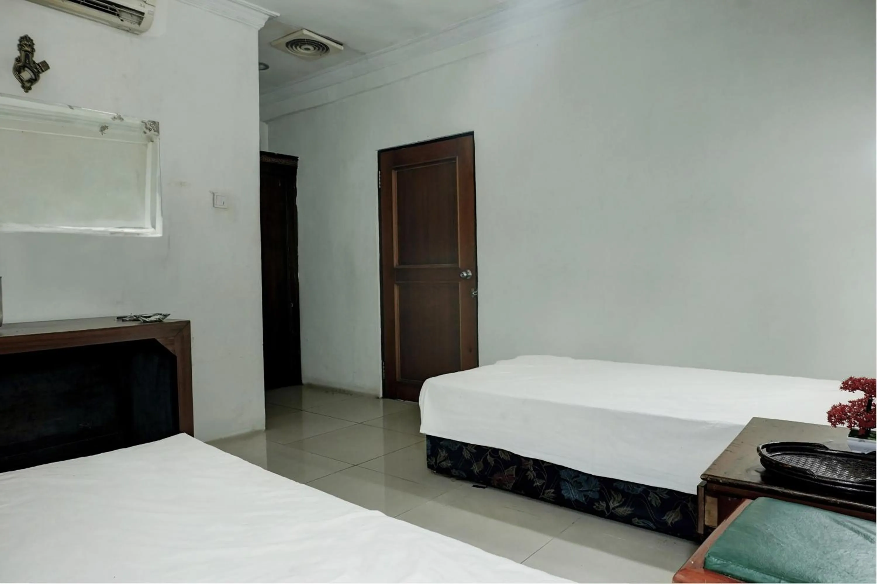 Bedroom, Bed in Hotel O Wisma Padi Syariah PanyipatanNearWisata Gunung Birah
