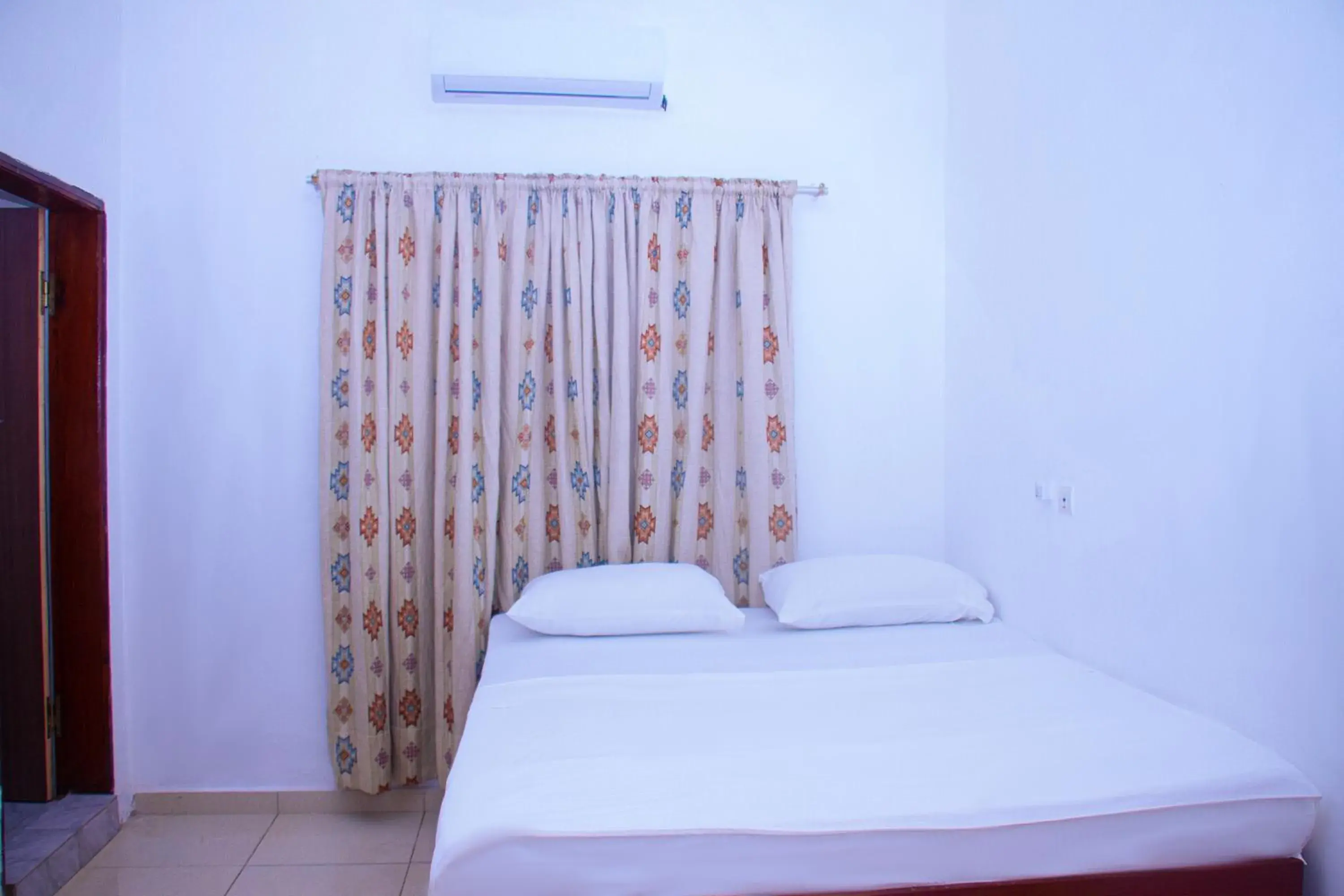 Single Room - single occupancy in Hôtel Amazone Single Room - single occupancy in Hôtel Amazone