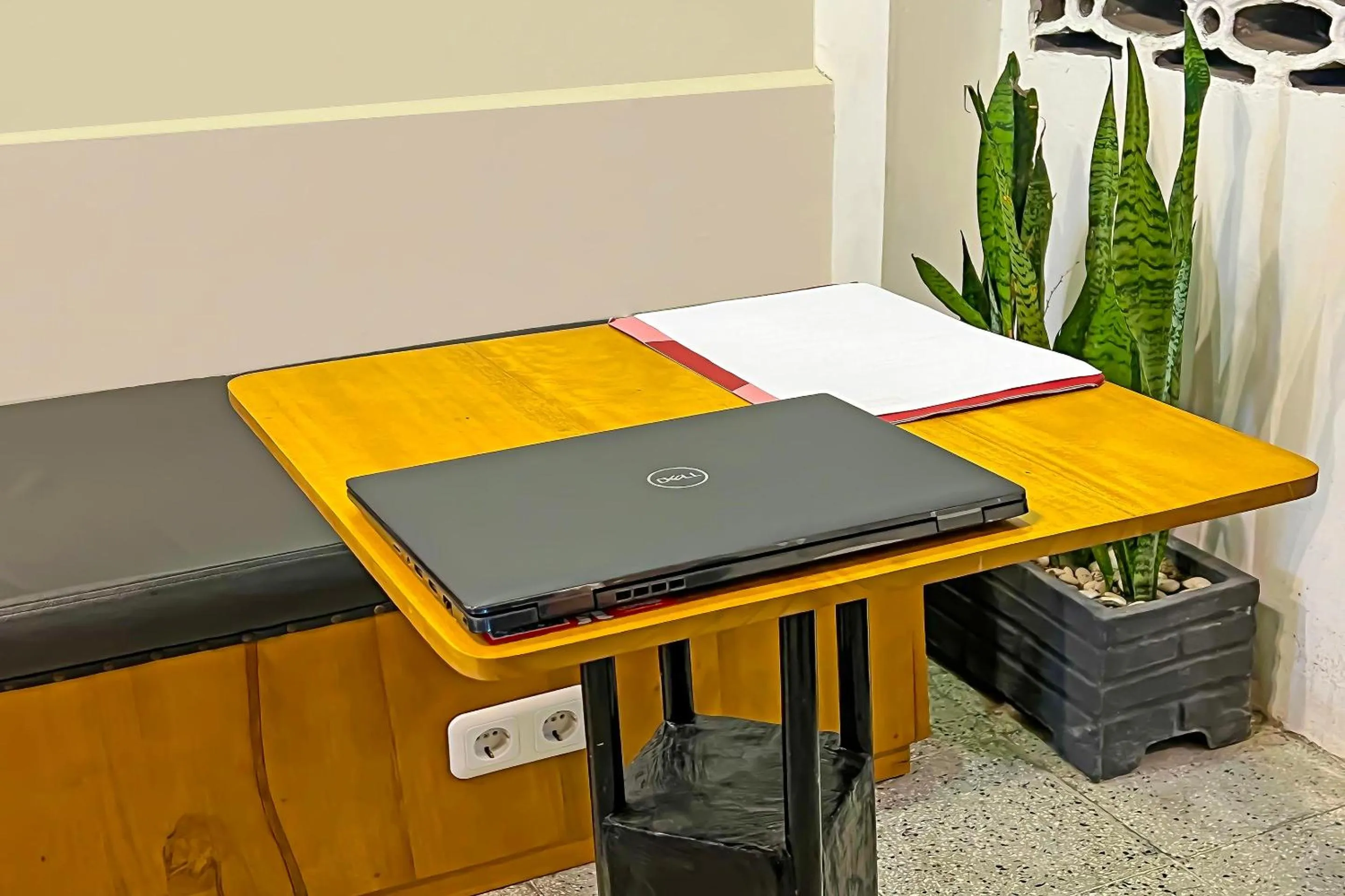 Lobby or reception in Hotel O Oma Homestay