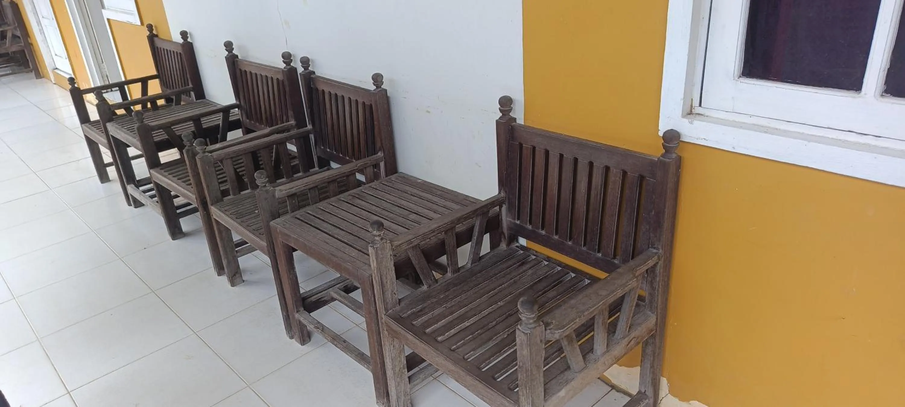 Lobby or reception in Hotel O Wisma Parakita Syariah Near RS Faisal Patalasang