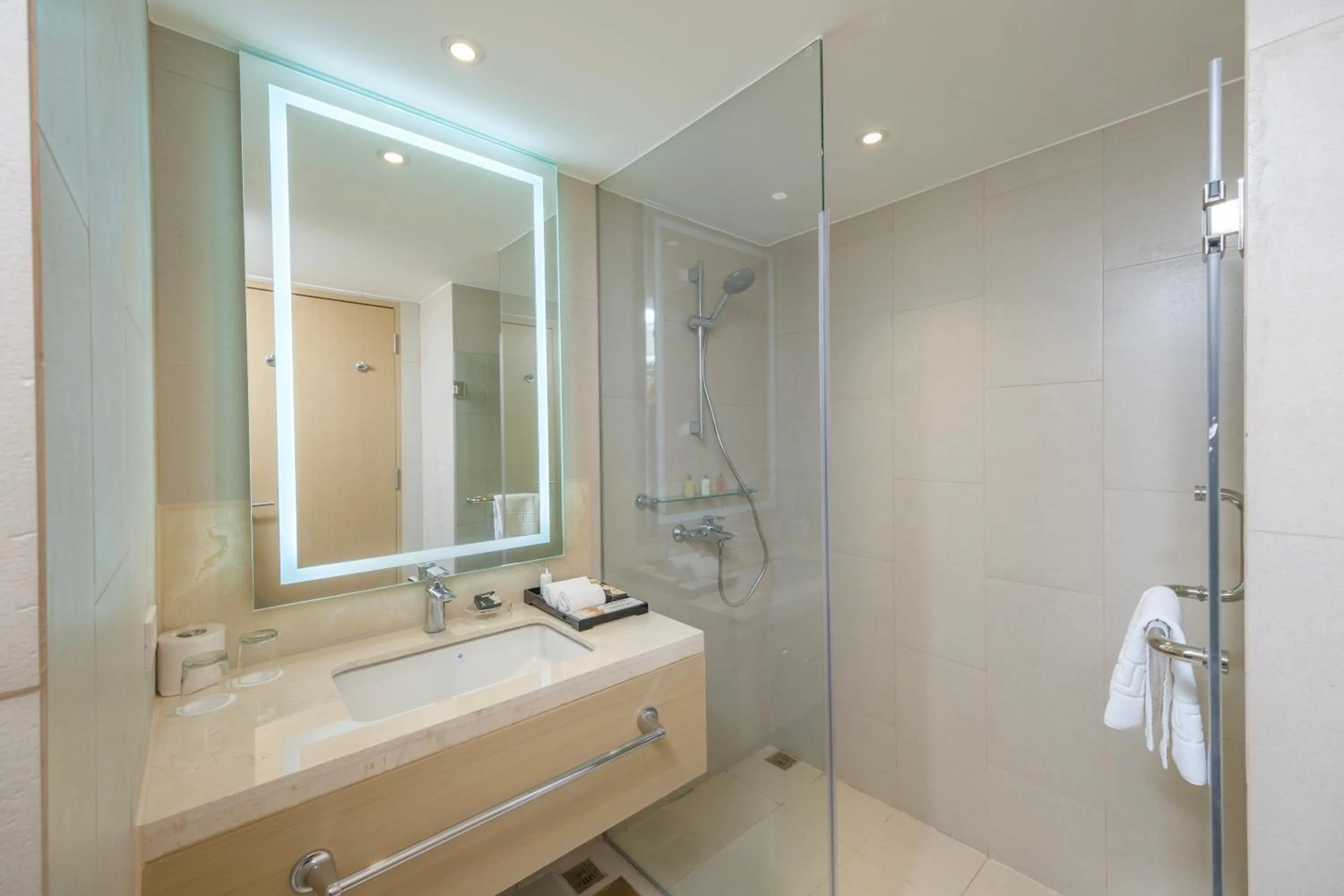 Bathroom in Seda Manila Bay