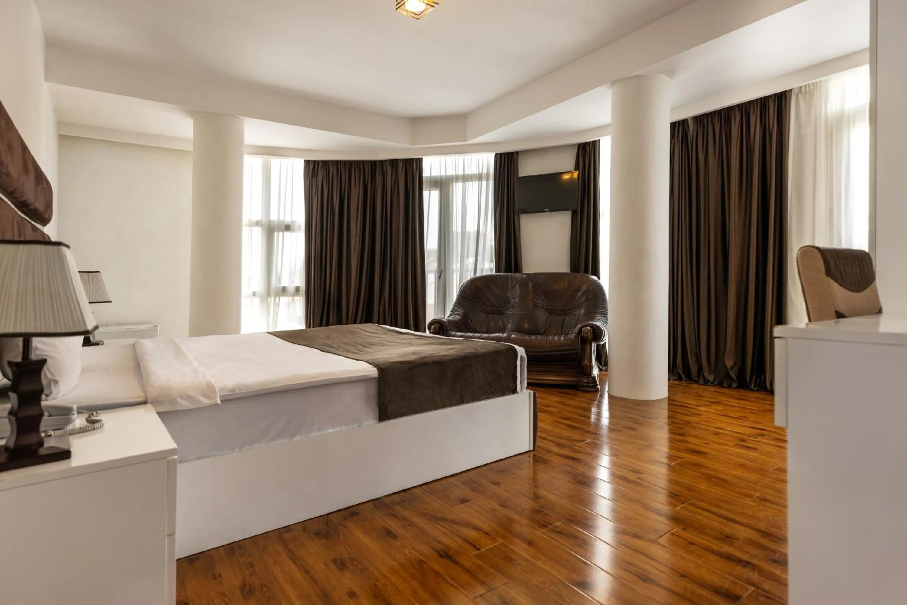 Superior Double or Twin Room with City View - single occupancy in Hotel Grand Palace