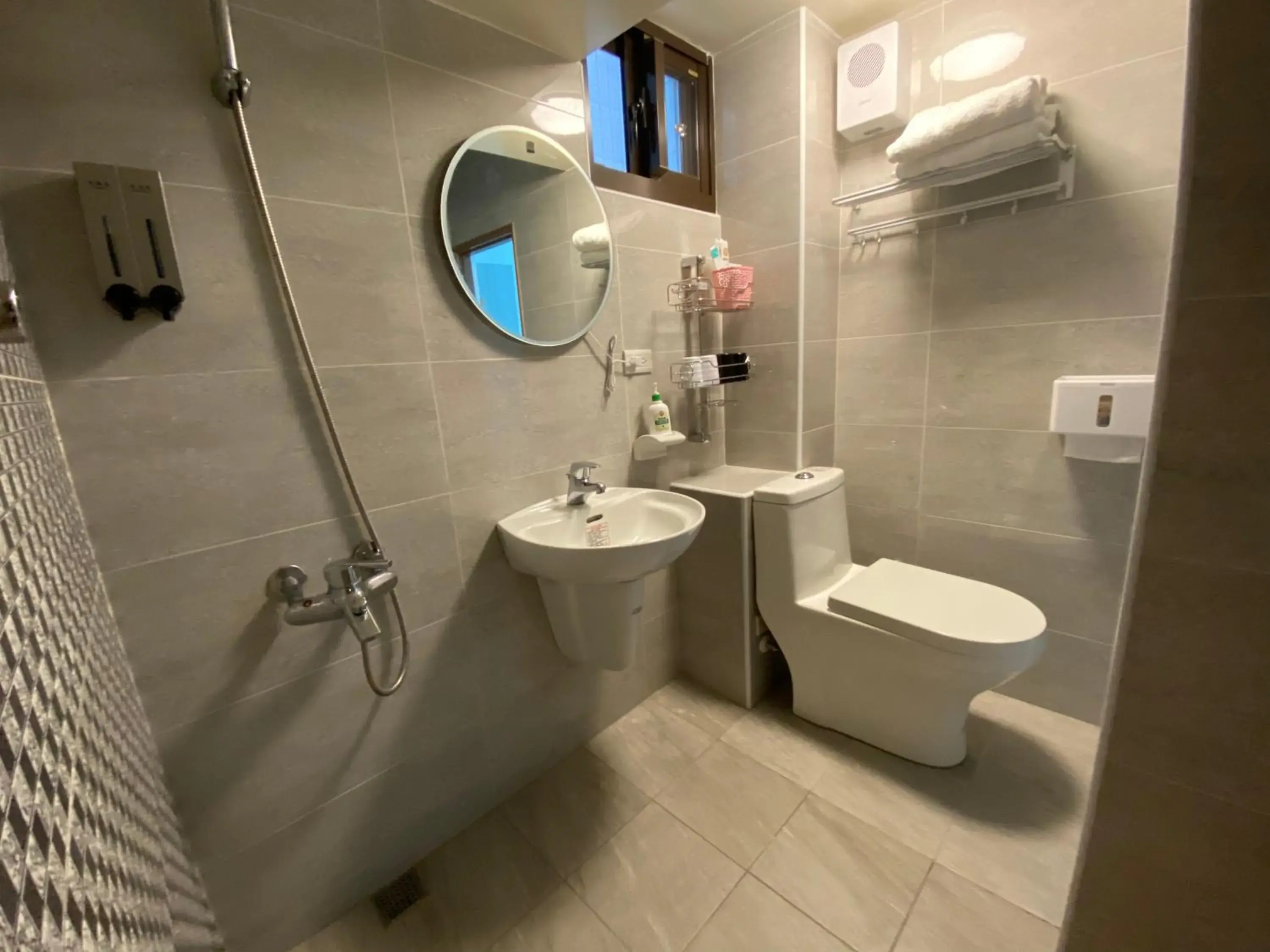 Comfort Quadruple Room in 寄居蟹民宿 Comfort Quadruple Room in 寄居蟹民宿