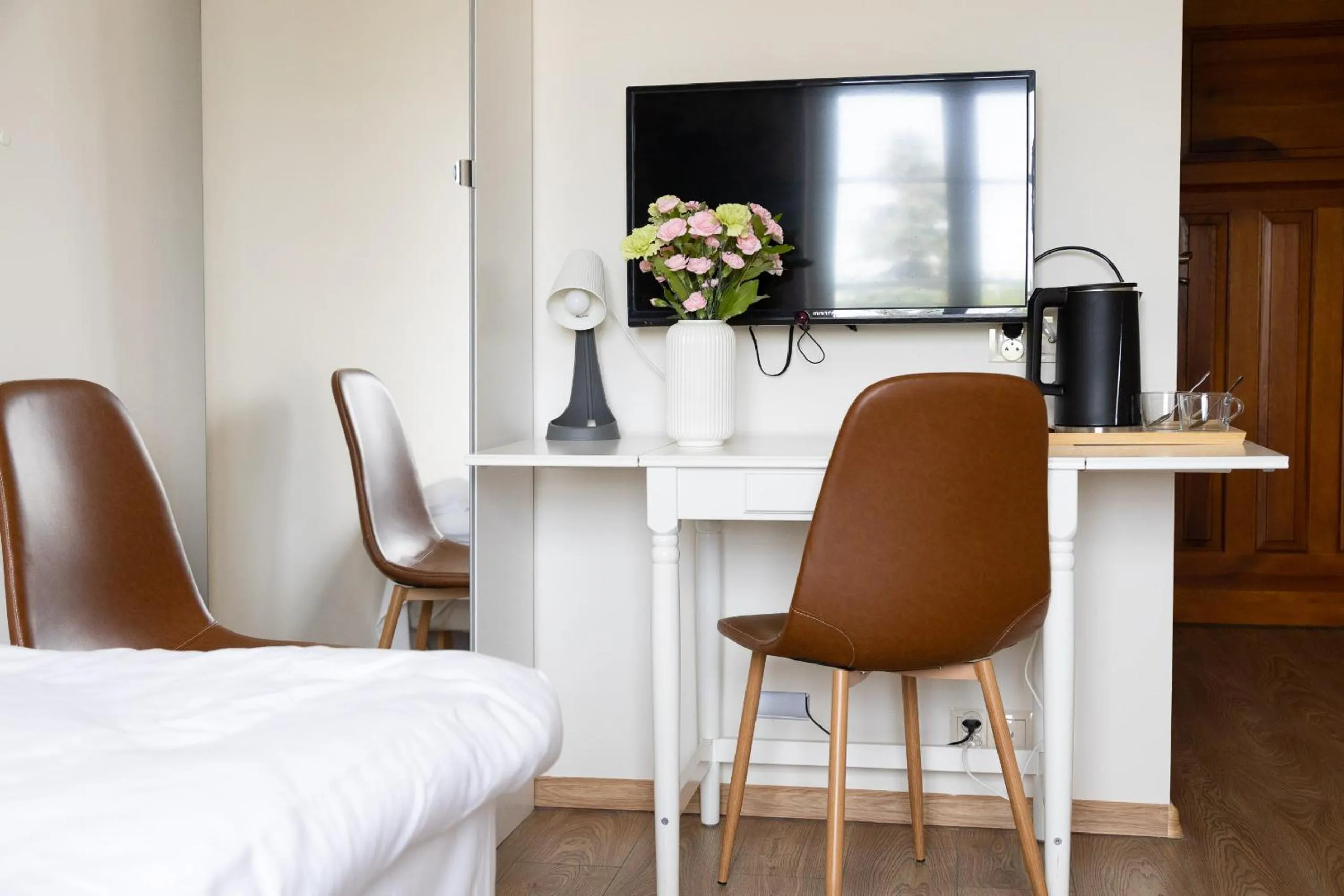 TV and multimedia, Bed in Mleczarnia Hotel Restauracja