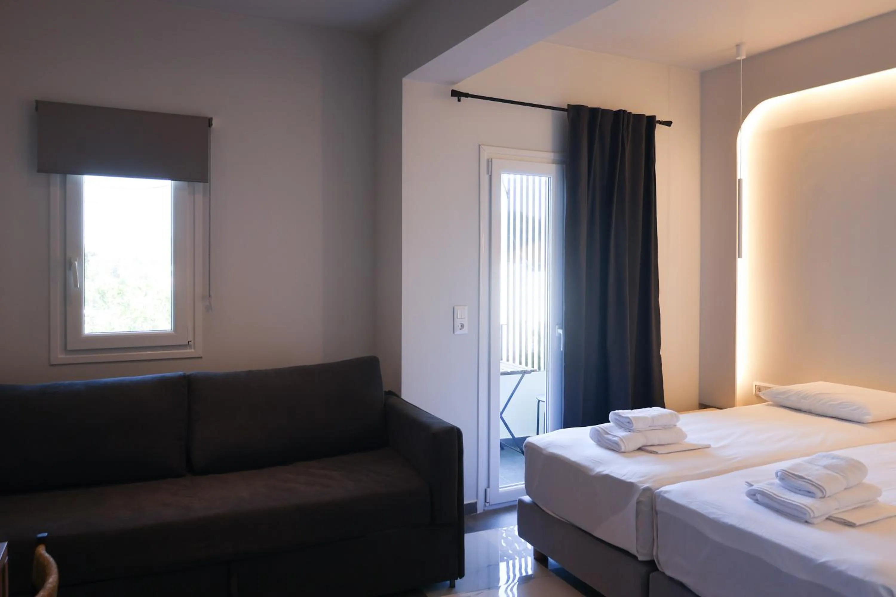 Photo of the whole room, Bed in Uphill Unique Boutique Suites