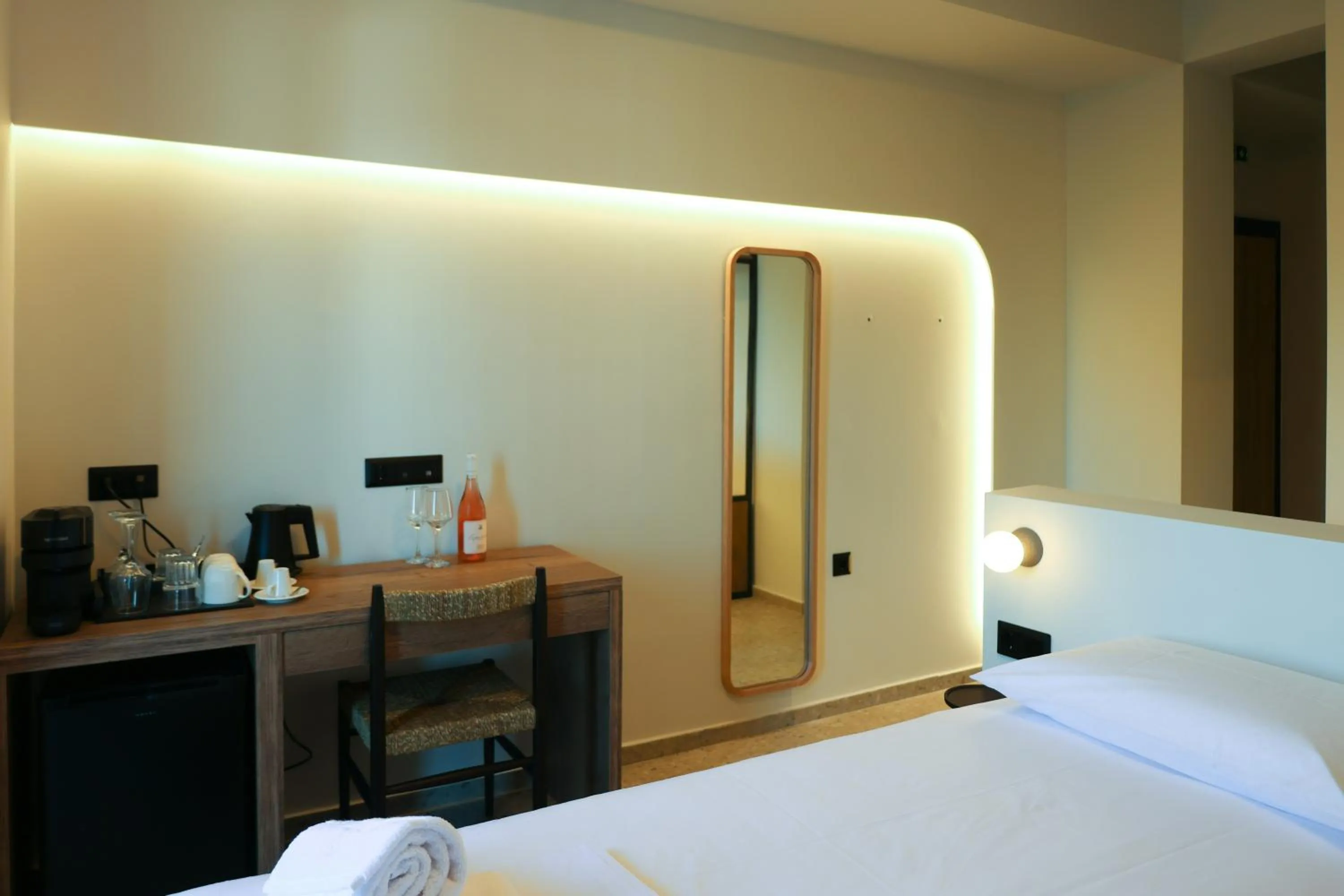 Bedroom, Bed in Uphill Unique Boutique Suites