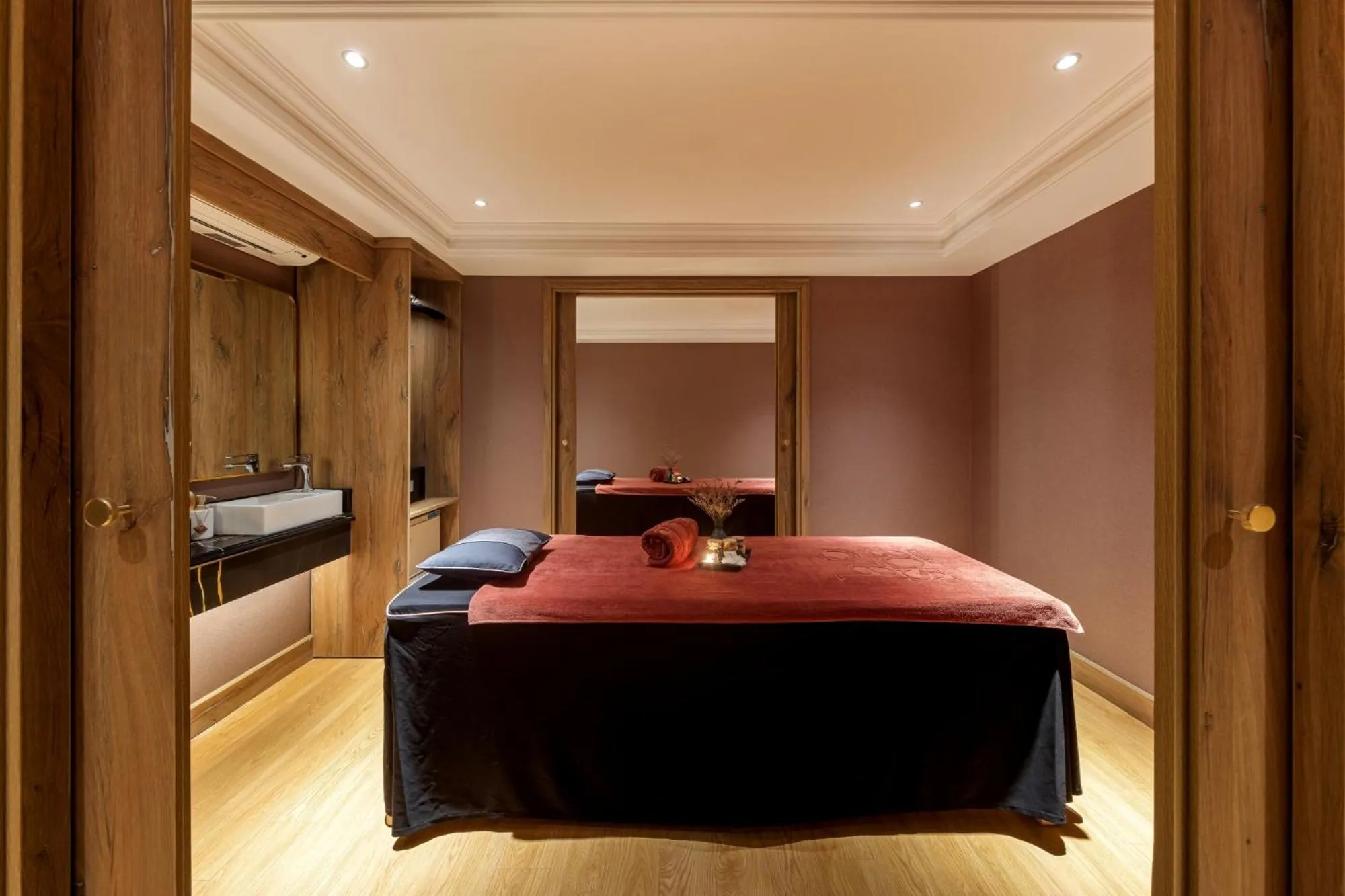 Bed in La Siesta Classic Hang Thung