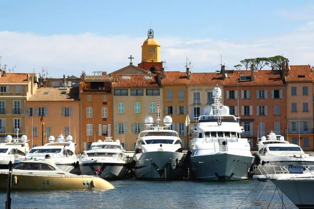 Saint Antoine-City center St-Tropez-TerraceParking