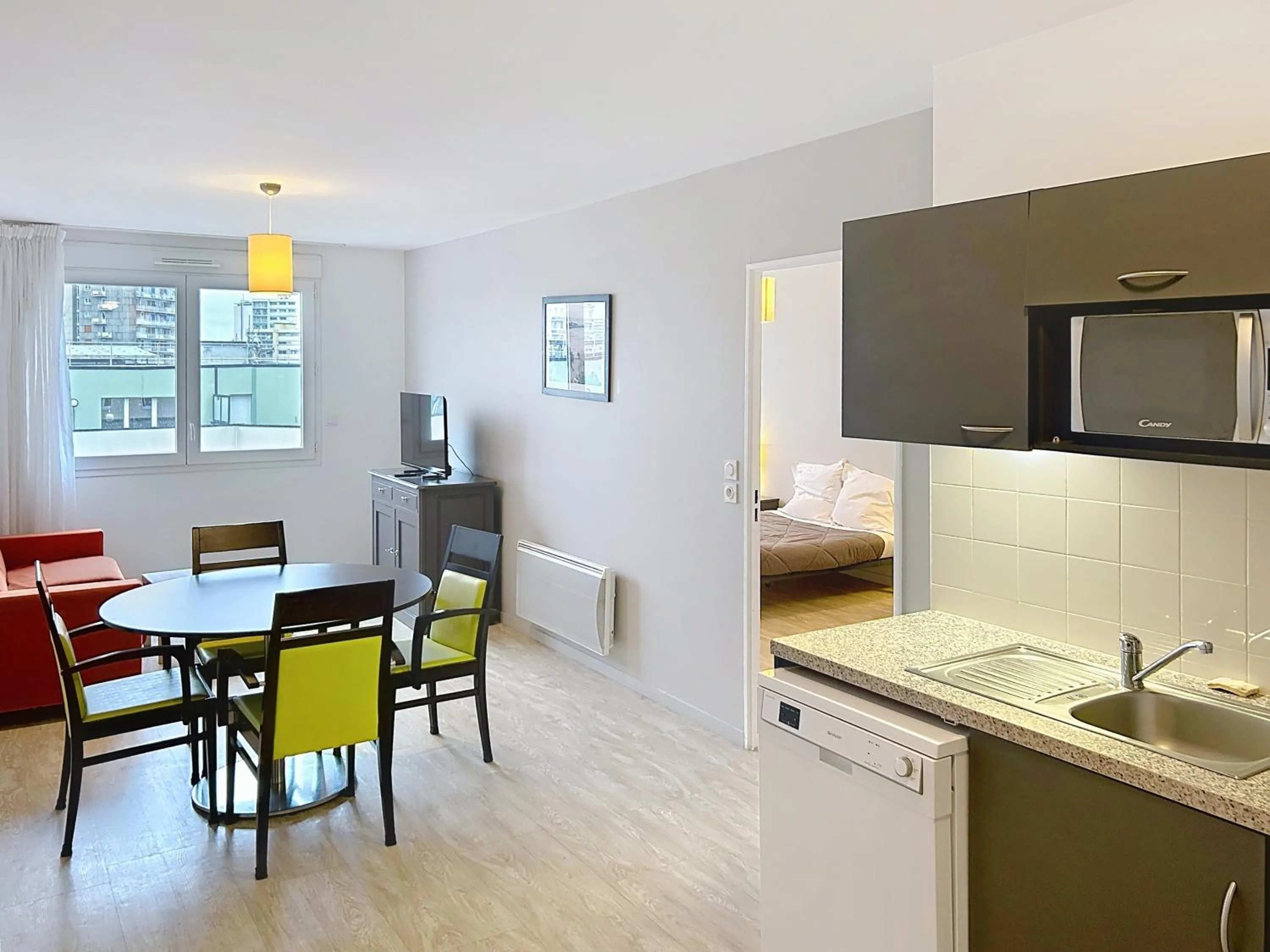 Dining area in Terres de France - Appart Hôtel Rouen Flaubert