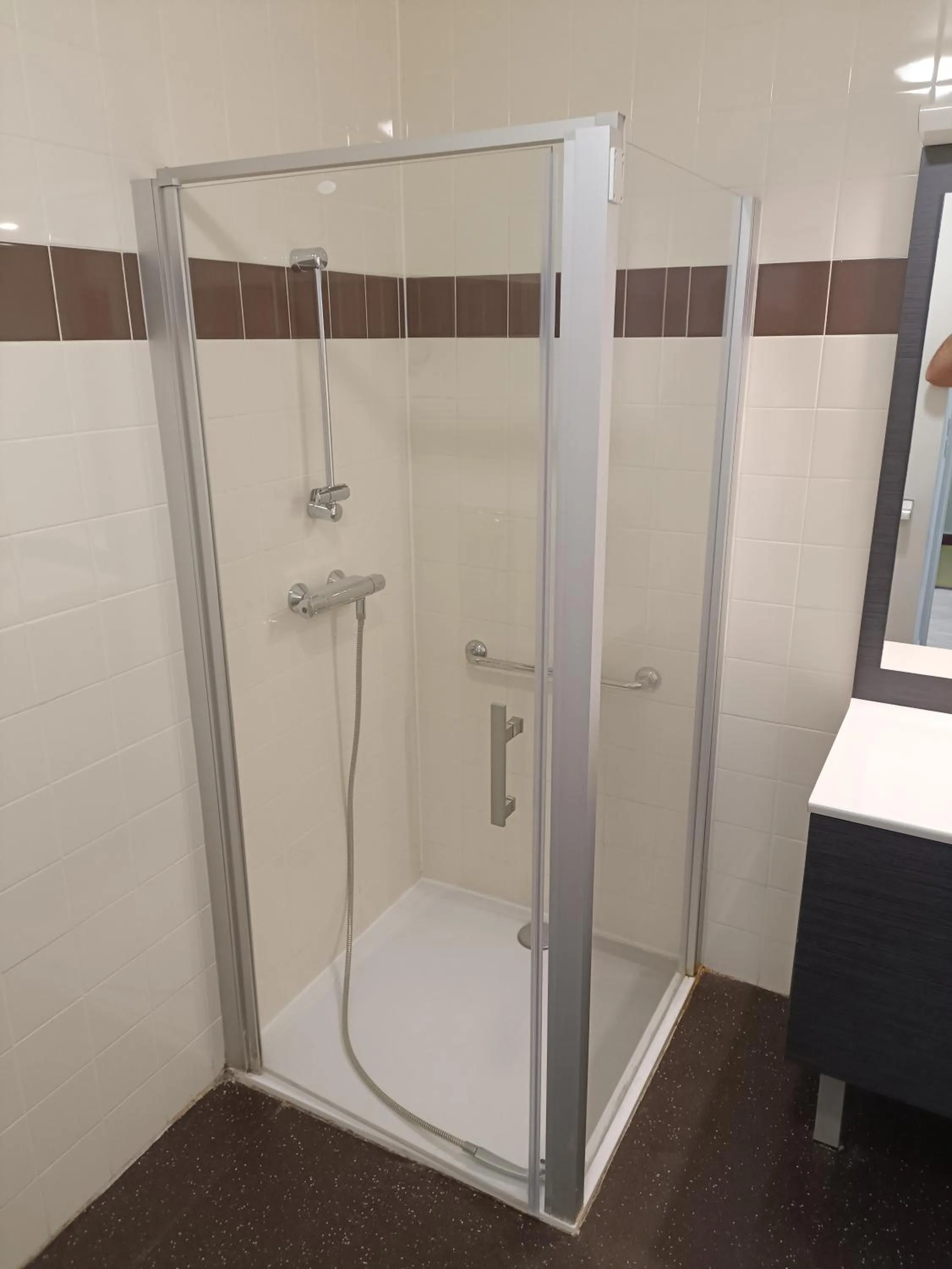 Bathroom in Terres de France - Appart Hôtel Rouen Flaubert