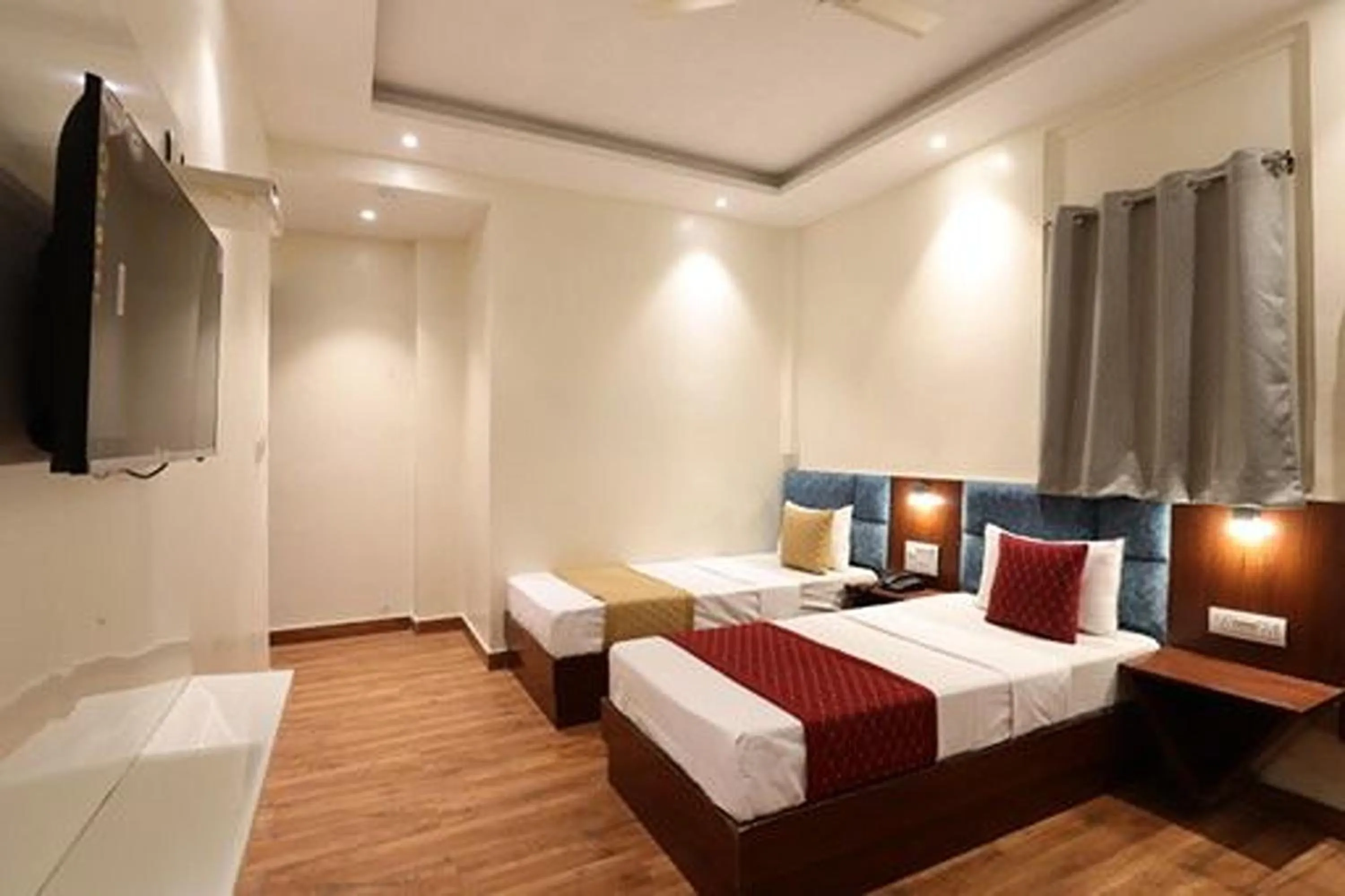 Bed in Hotel Amrit Near Old Delhi Railway Station