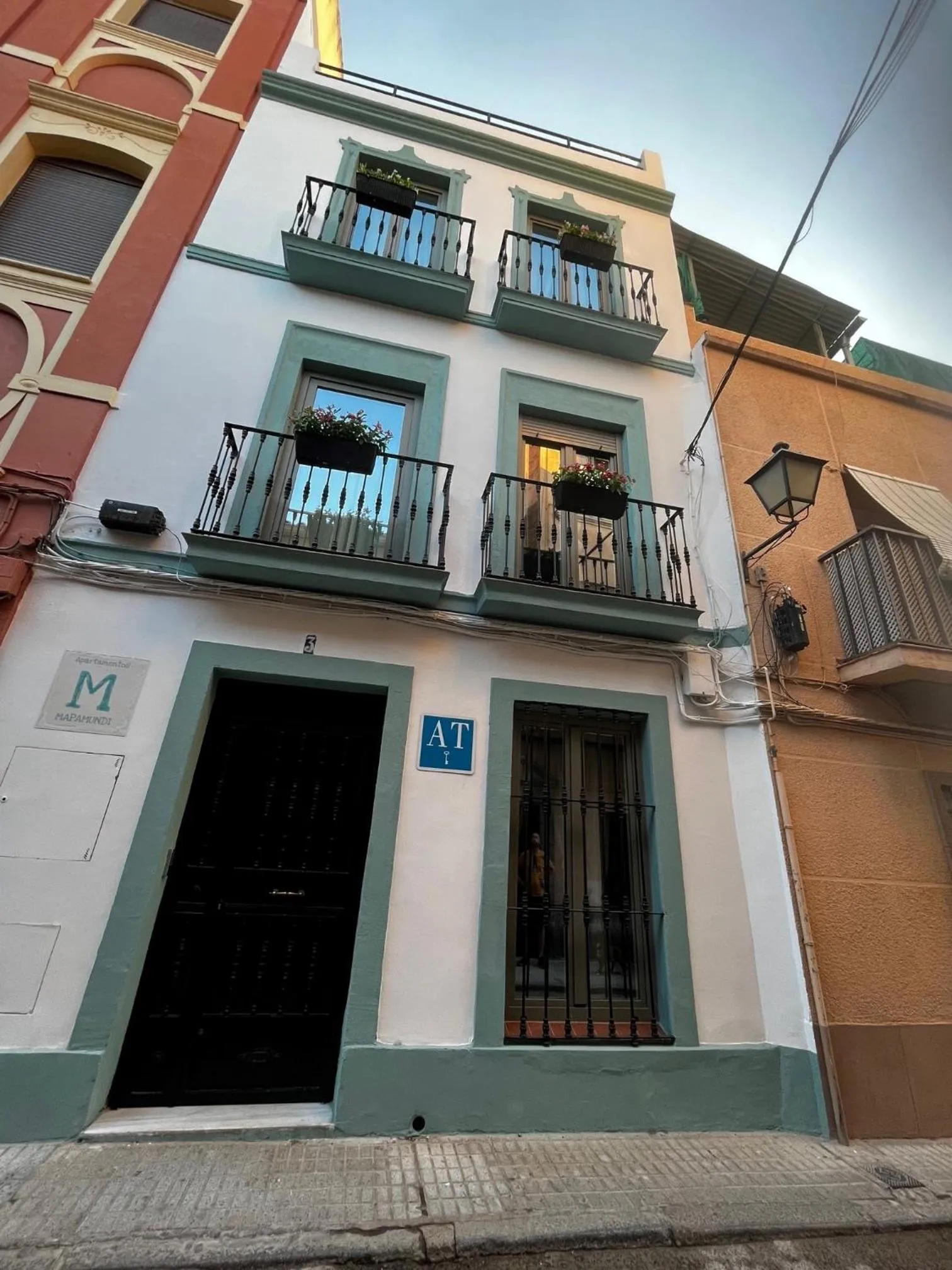 Property building in APARTAMENTOS MAPAMUNDI