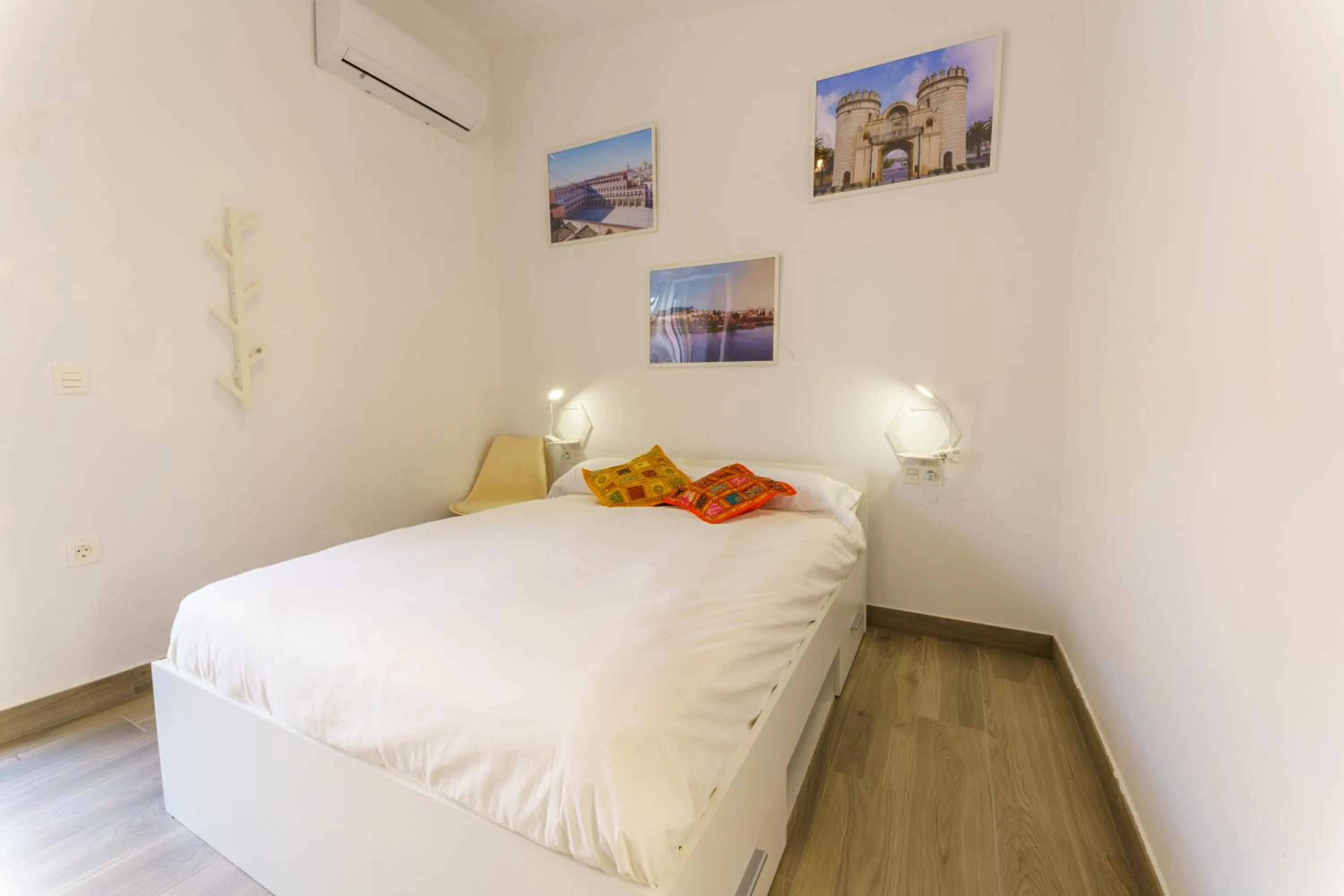 Photo of the whole room, Bed in APARTAMENTOS MAPAMUNDI