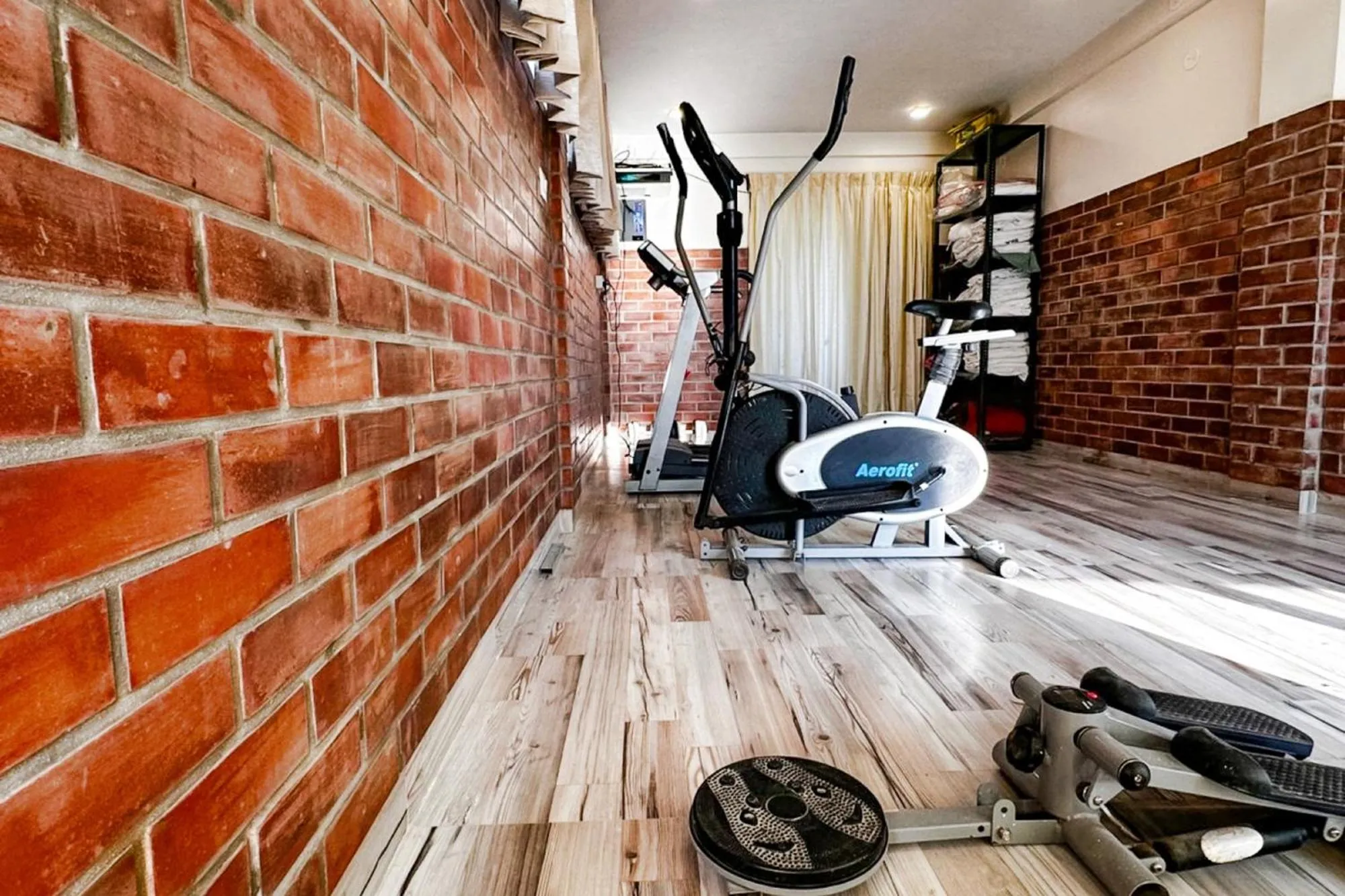 Fitness centre/facilities in FabExpress RMK Nest - Nr Chettiar Park