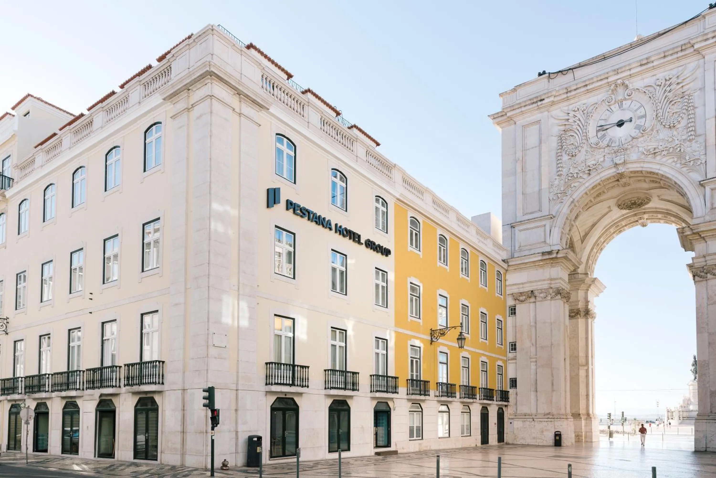 Property building in Pestana Rua Augusta Lisboa