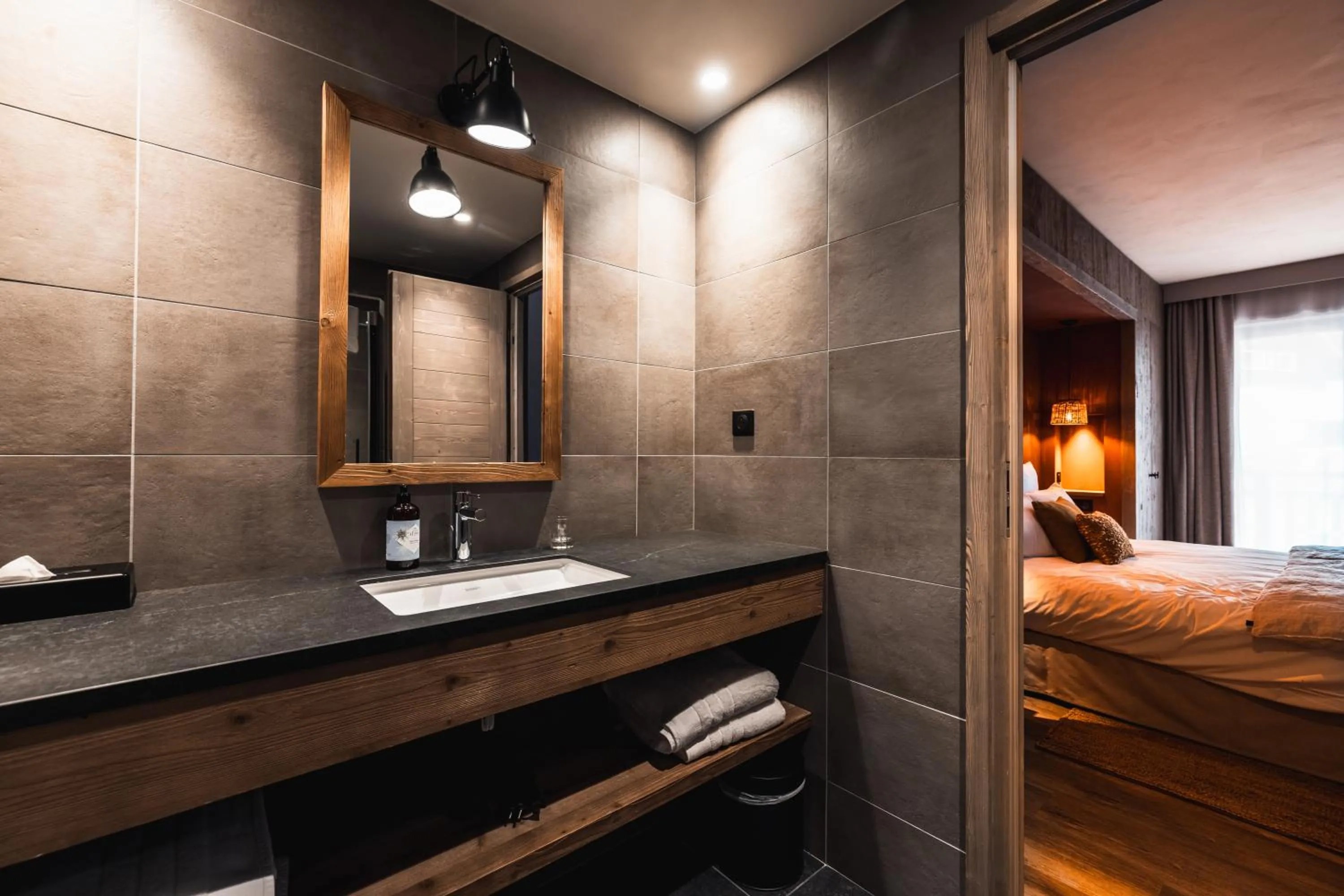 Bathroom in Hôtel de la Roche