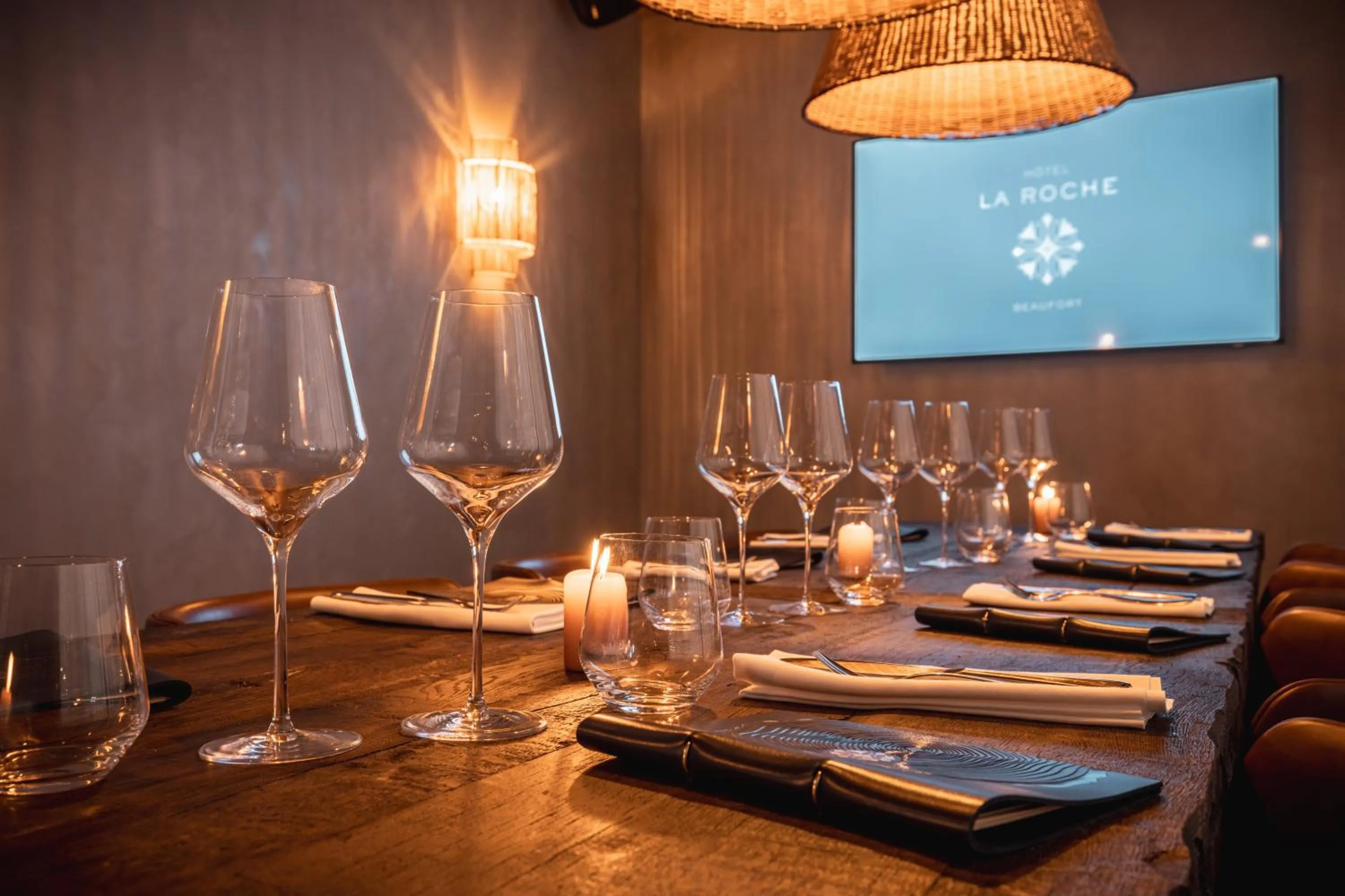 Restaurant/places to eat in Hôtel de la Roche