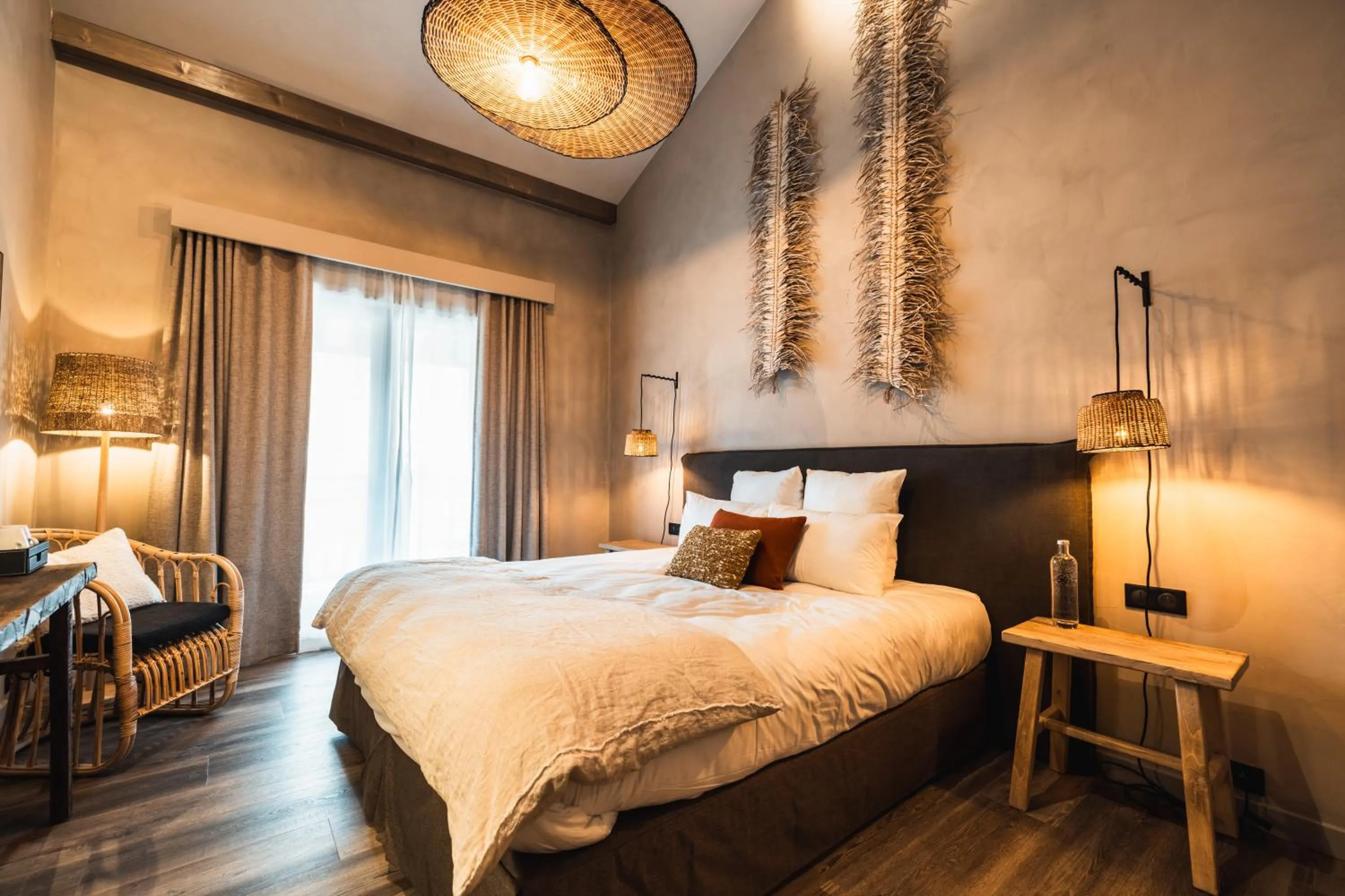 Bedroom, Bed in Hôtel de la Roche