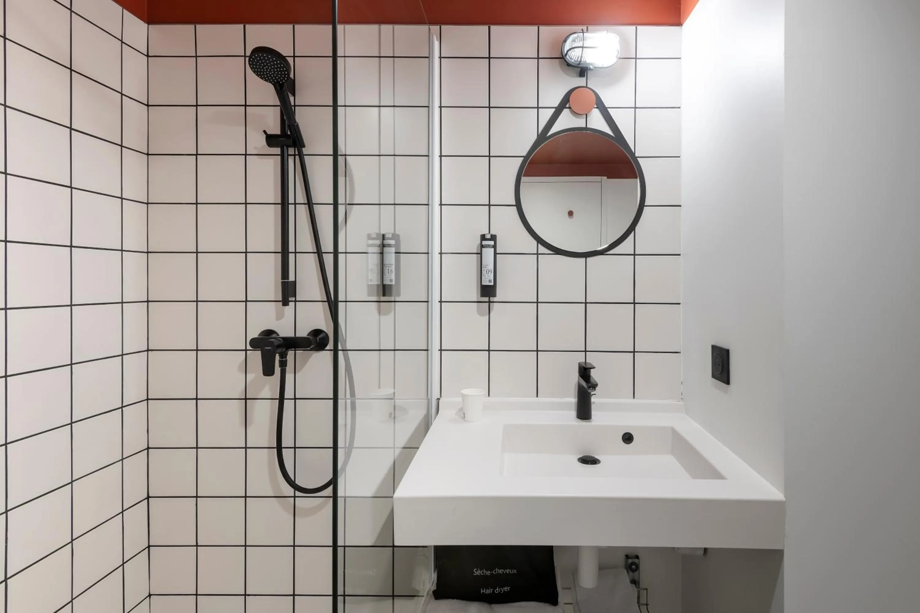 Bathroom in Quai Central