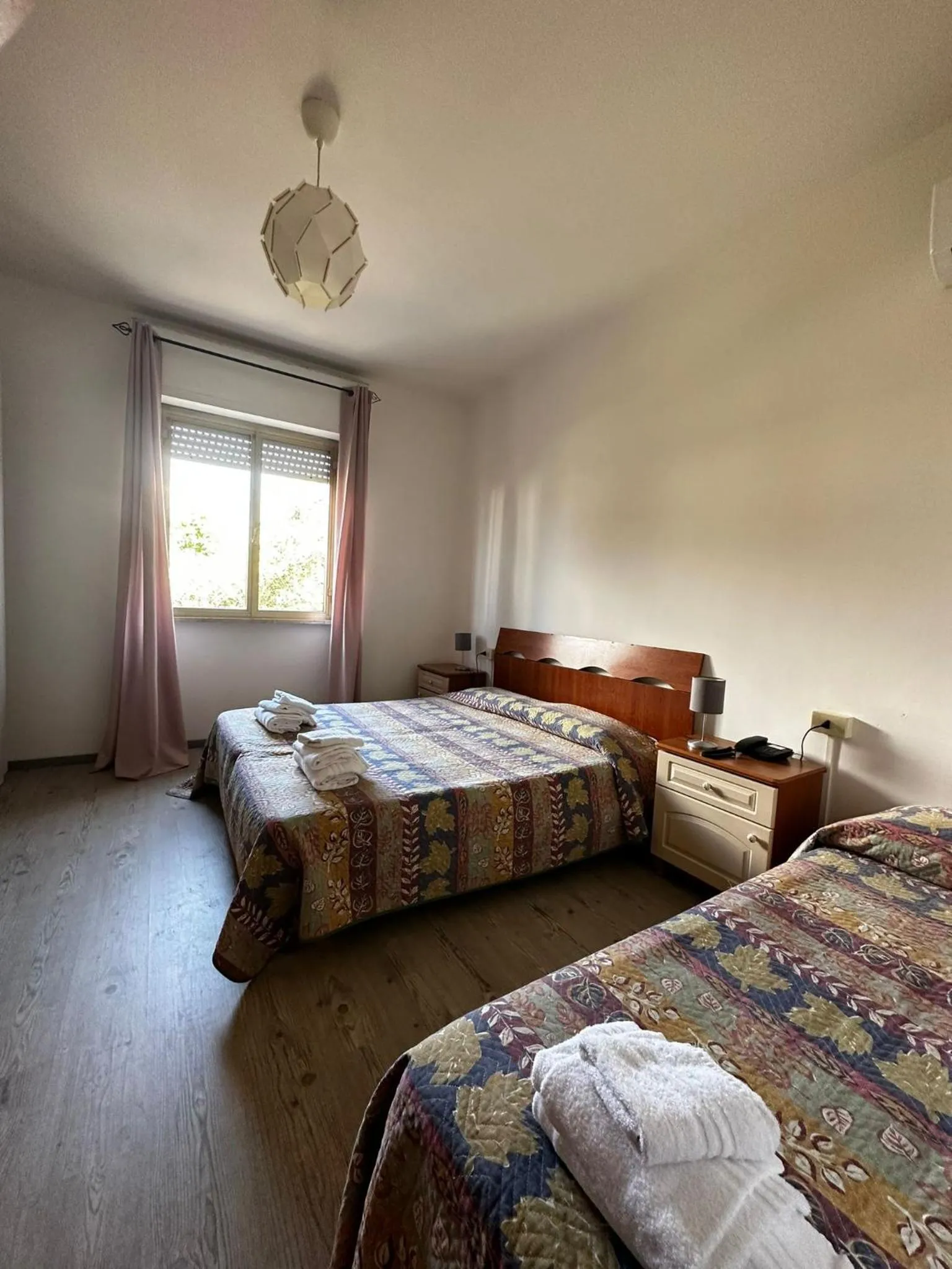 Bed in hotel La pineta